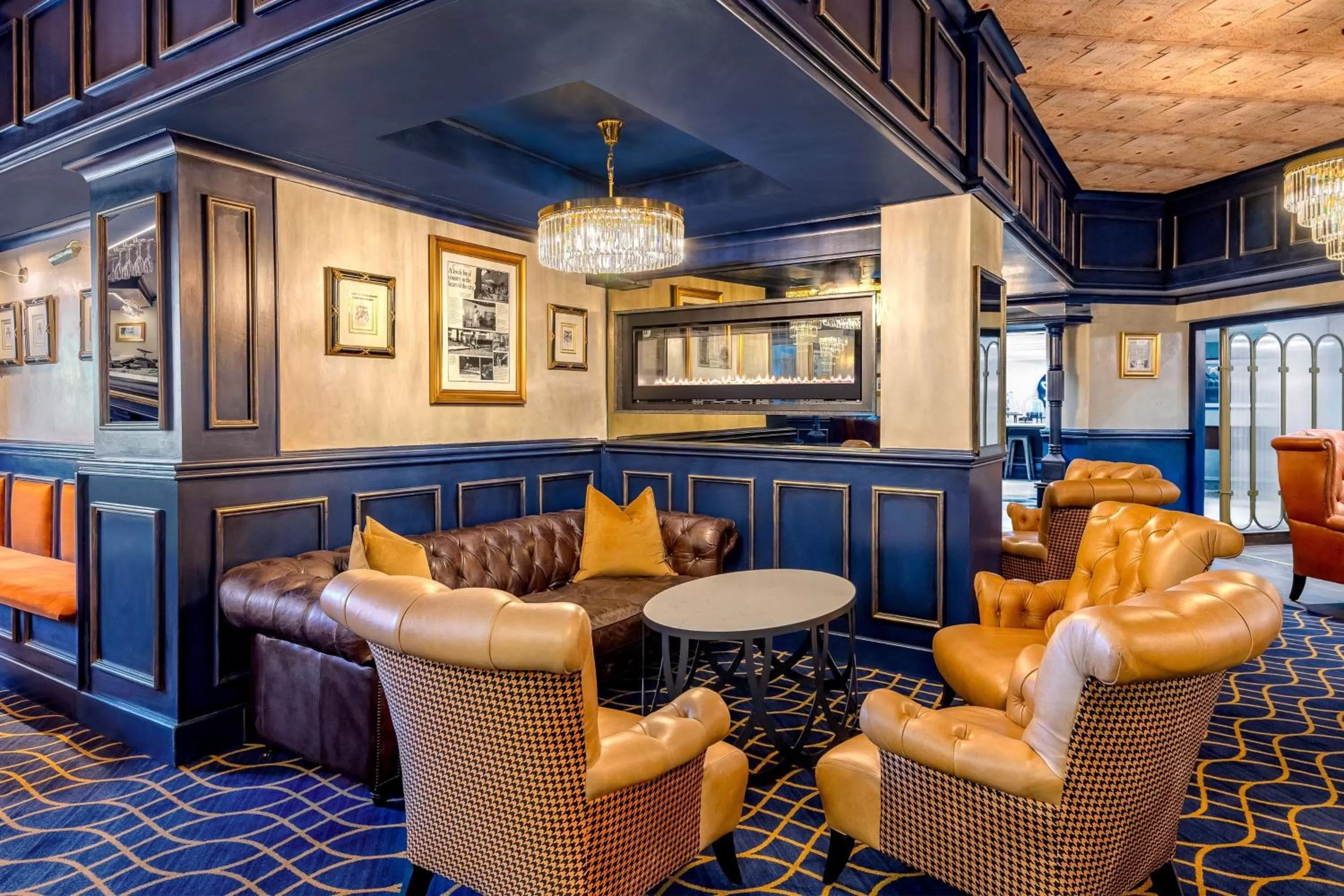 Lounge or bar in Protea Hotel by Marriott Johannesburg Balalaika Sandton