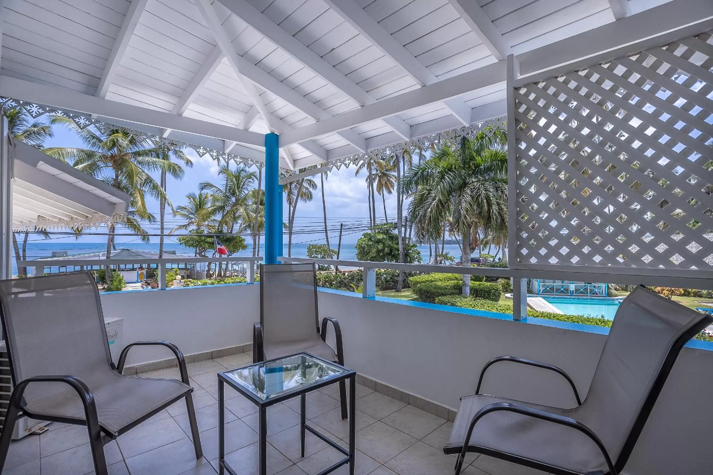 Swimming pool in Costarena Beach Hotel