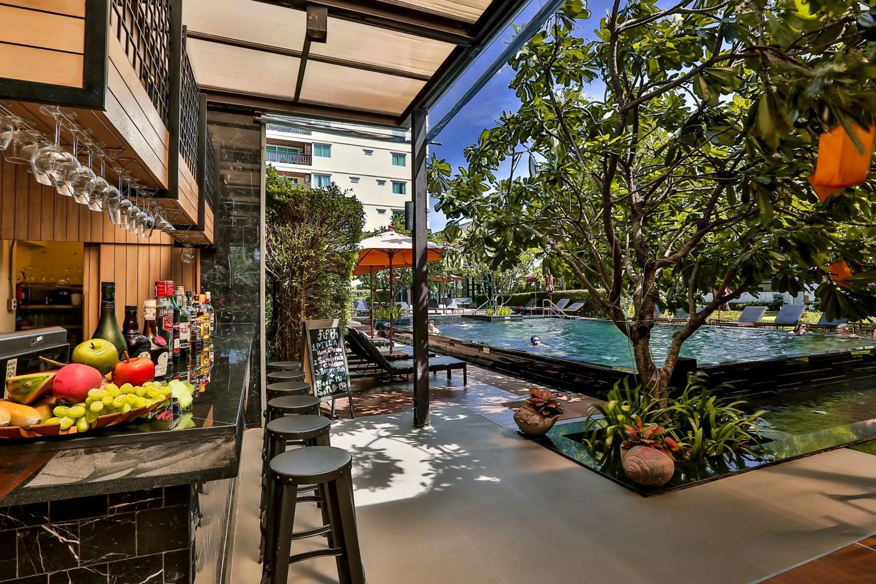 Lounge or bar in Fifth Pattaya Jomtien By Shiwalai Int