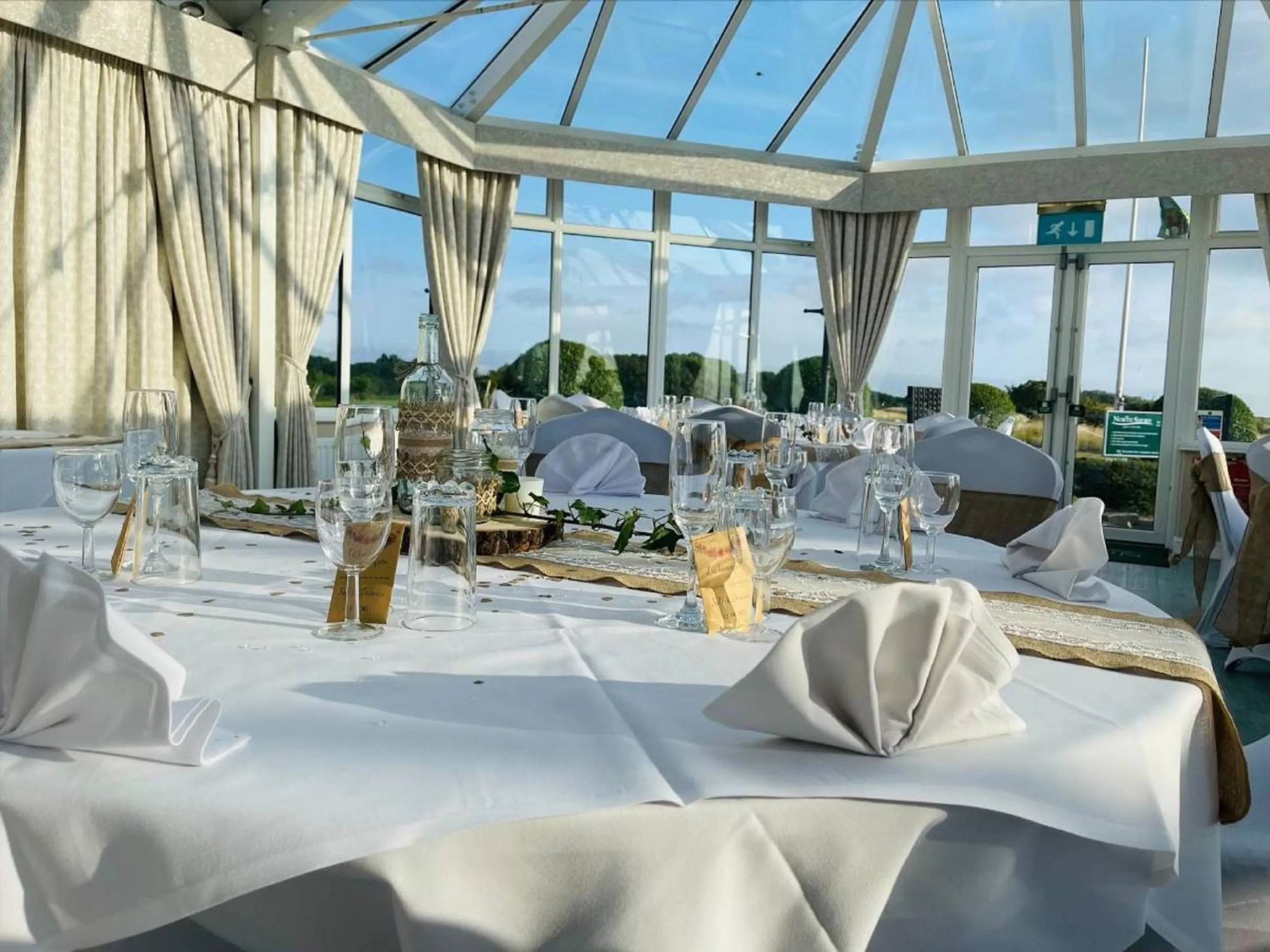 wedding in North Shore Hotel