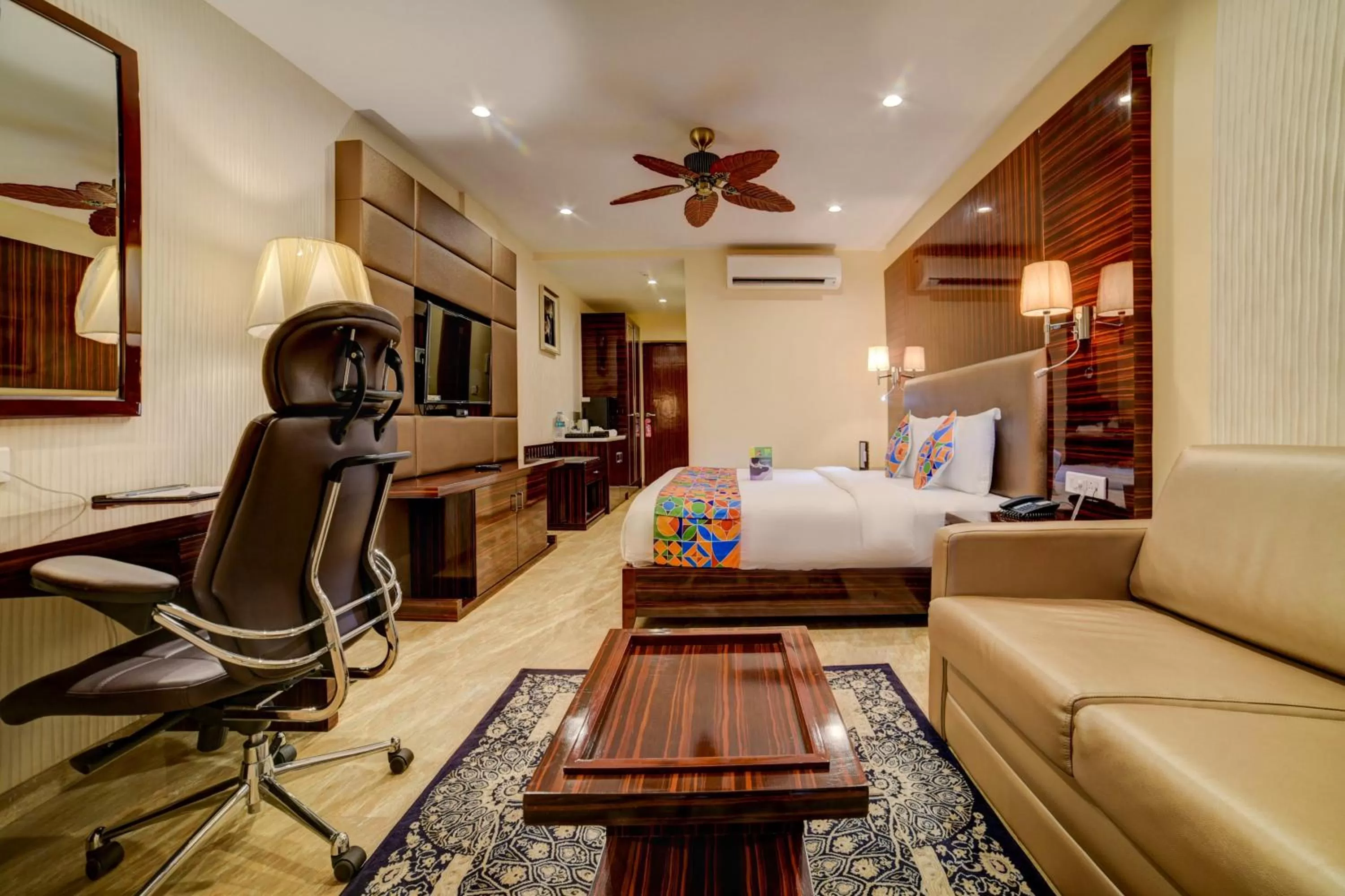 Bed in Fabhotel Prime Sarala Crown - 500M From Calangute Beach