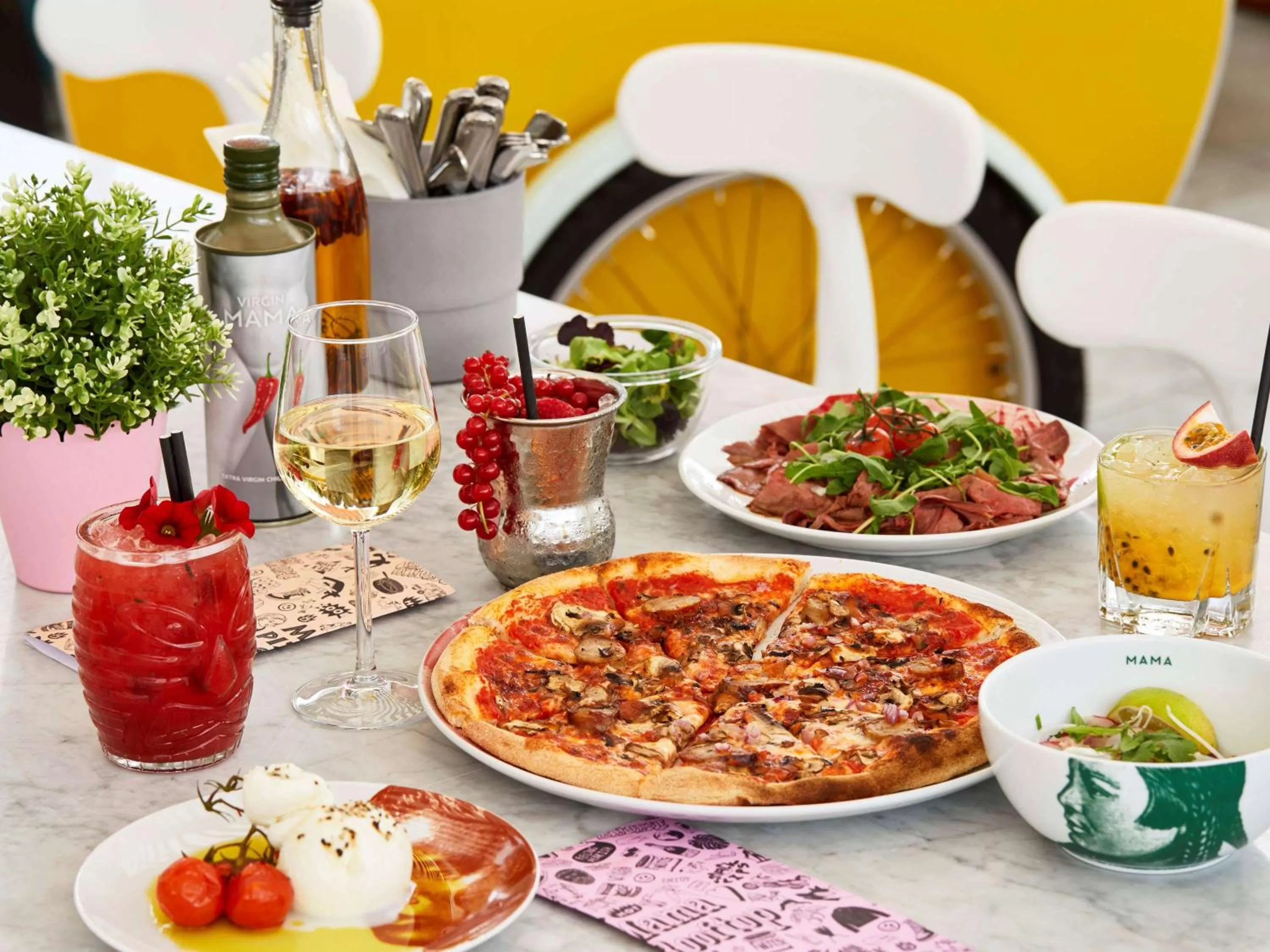 Restaurant/places to eat in Mama Shelter Toulouse