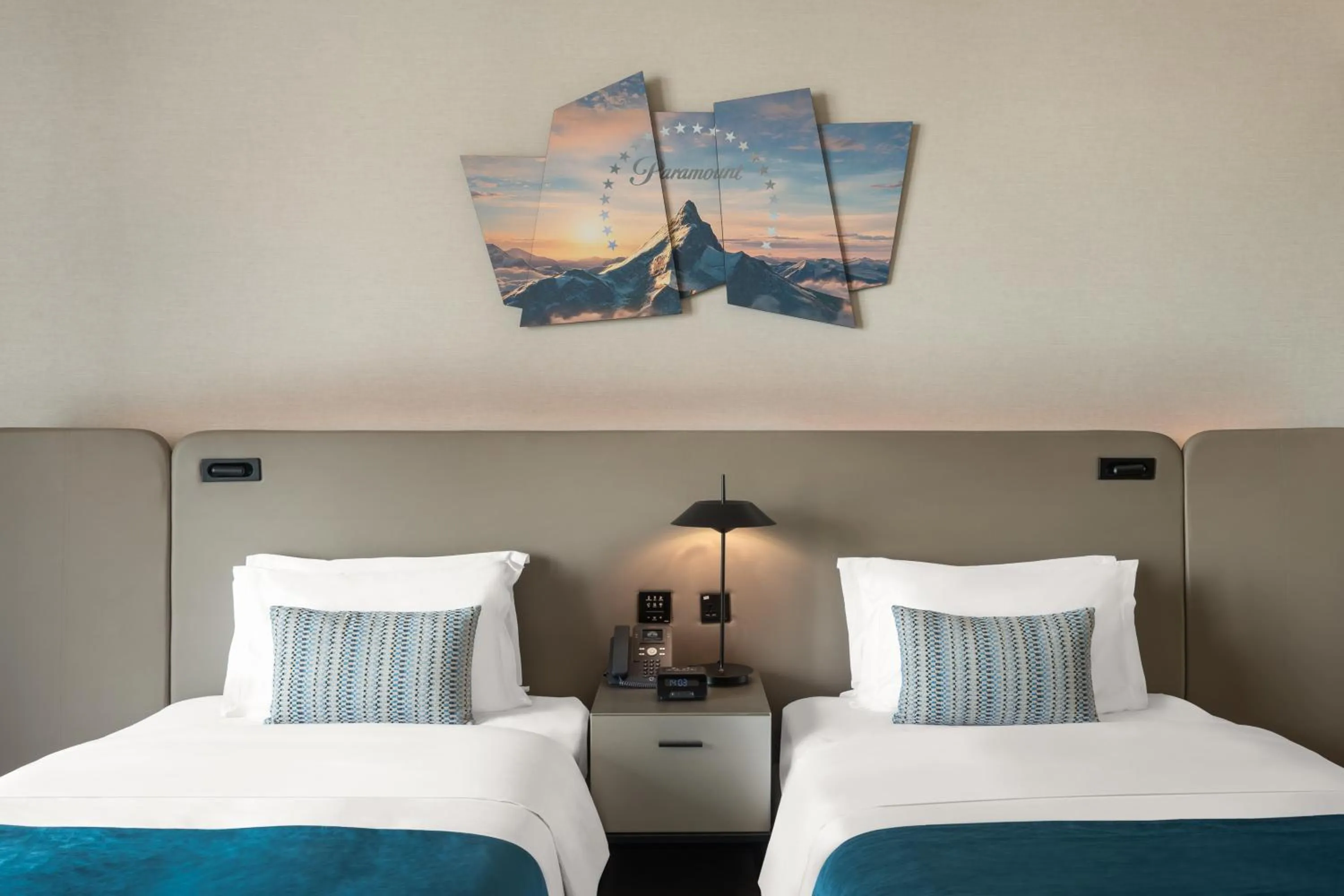 Bed in Paramount Hotel Midtown