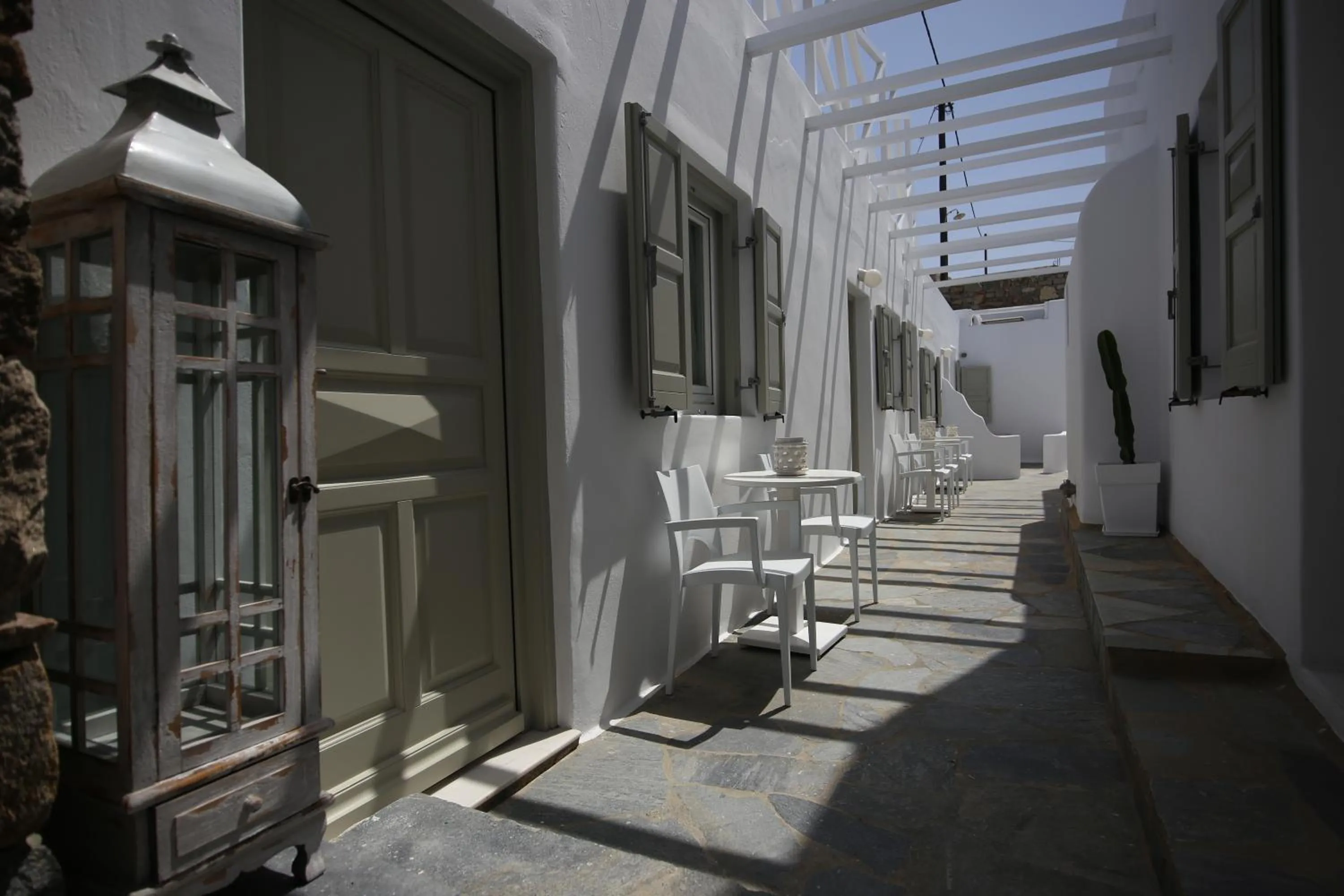 Economy Double or Twin Room with Common Patio in Damianos Mykonos Hotel