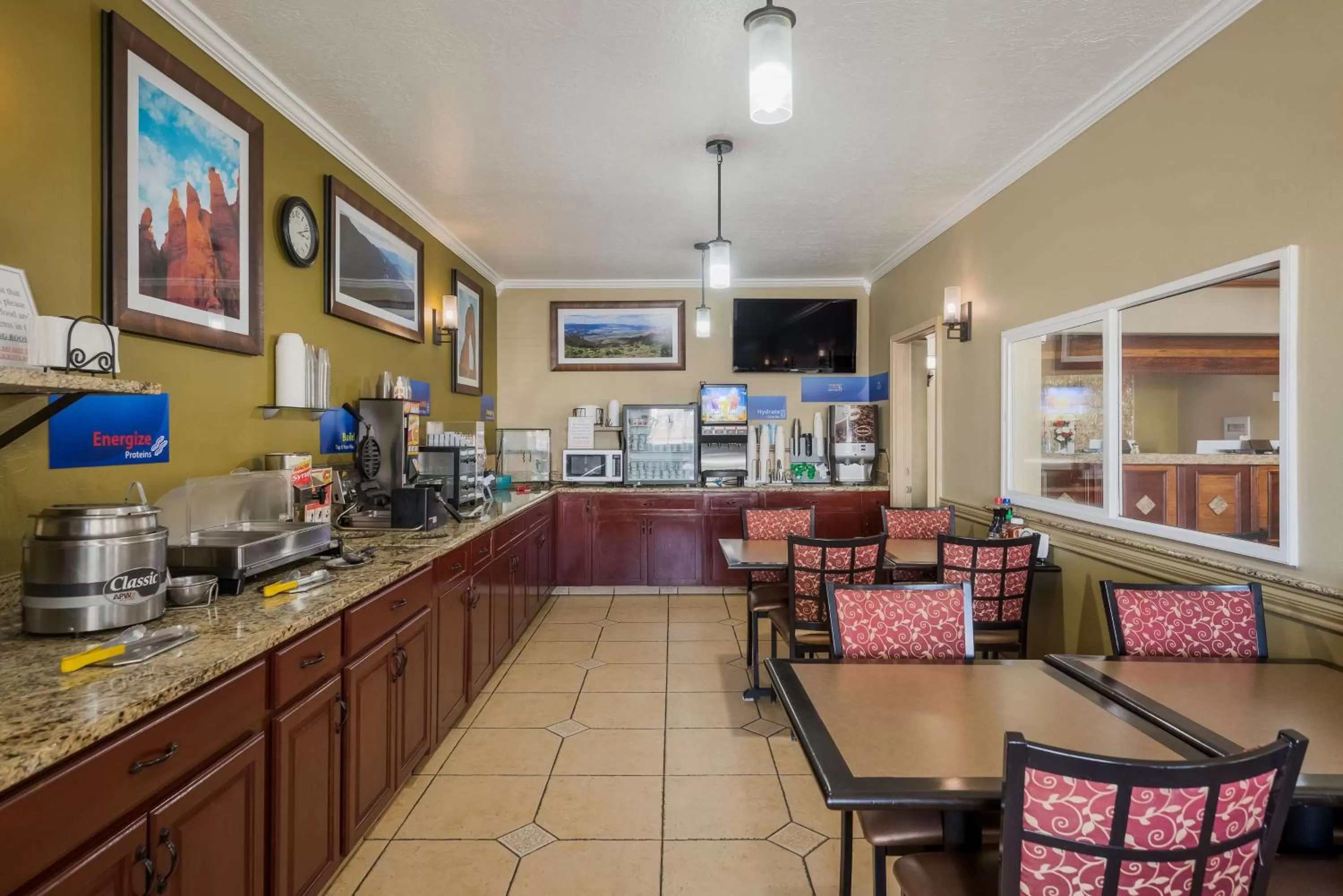 Restaurant/places to eat in Best Western Richfield Inn