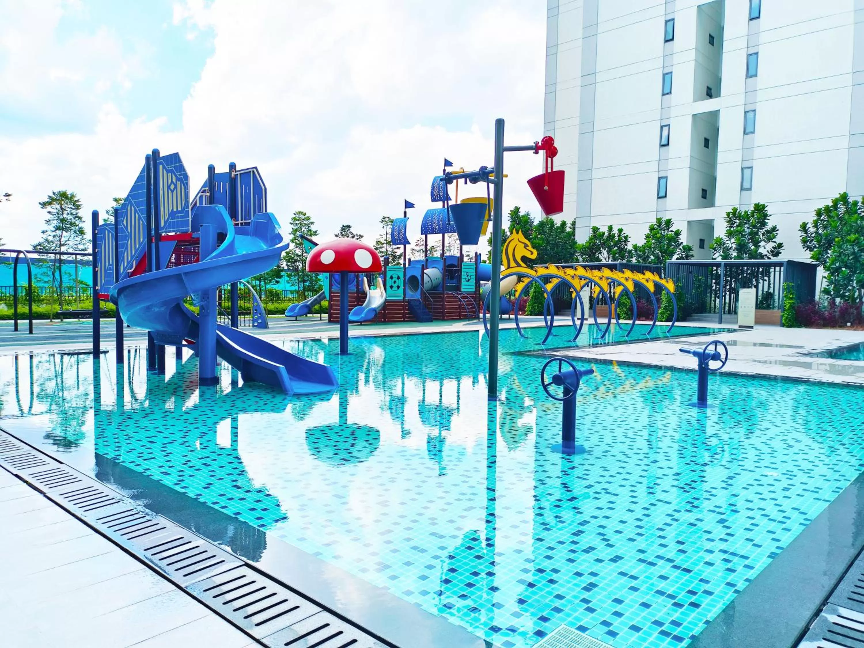 Swimming Pool in Horizon Suites by CH Homes , Sepang near by KLIA - KLIA 2