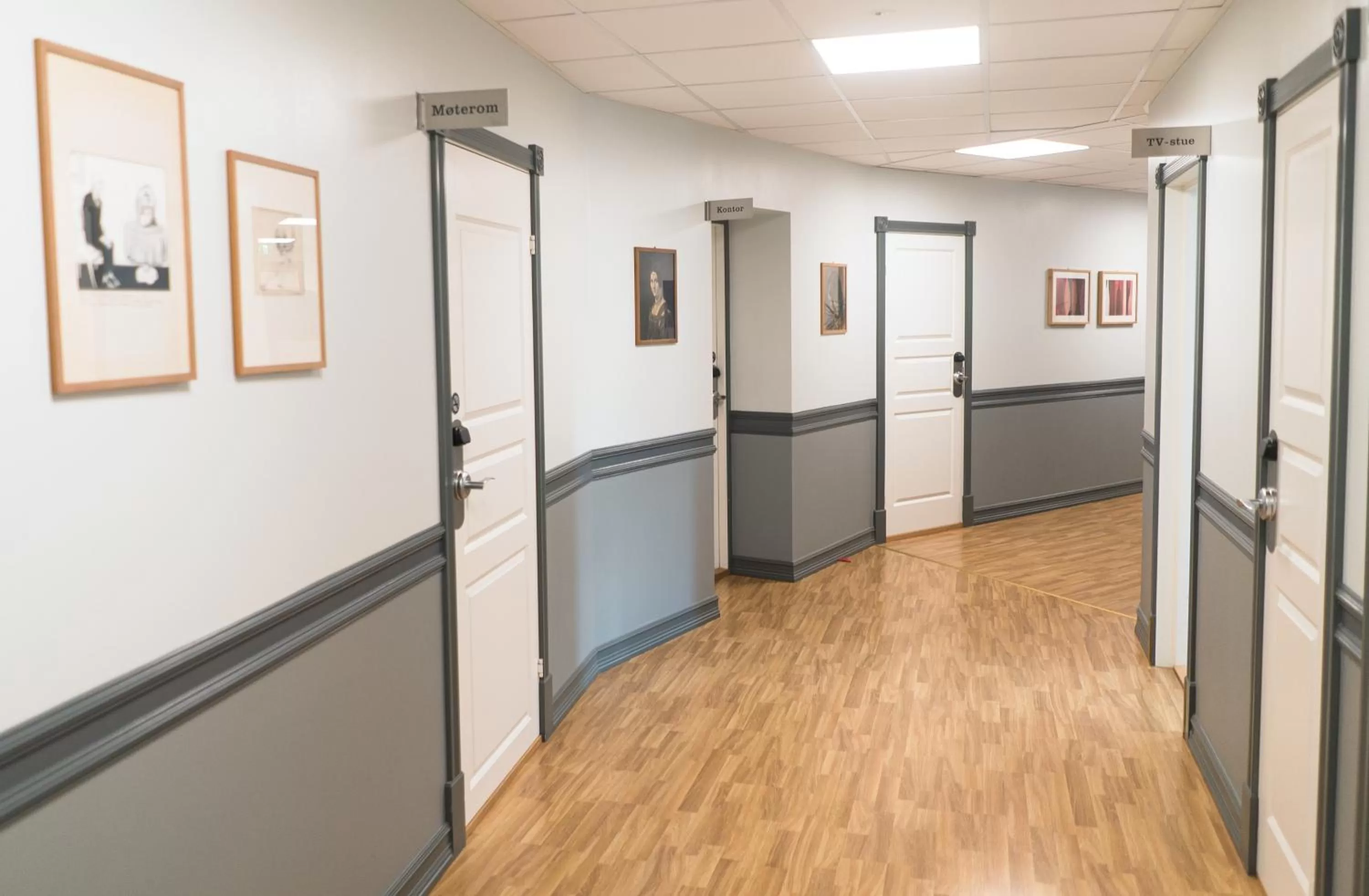 Communal lounge/ TV room in Cochs Pensjonat