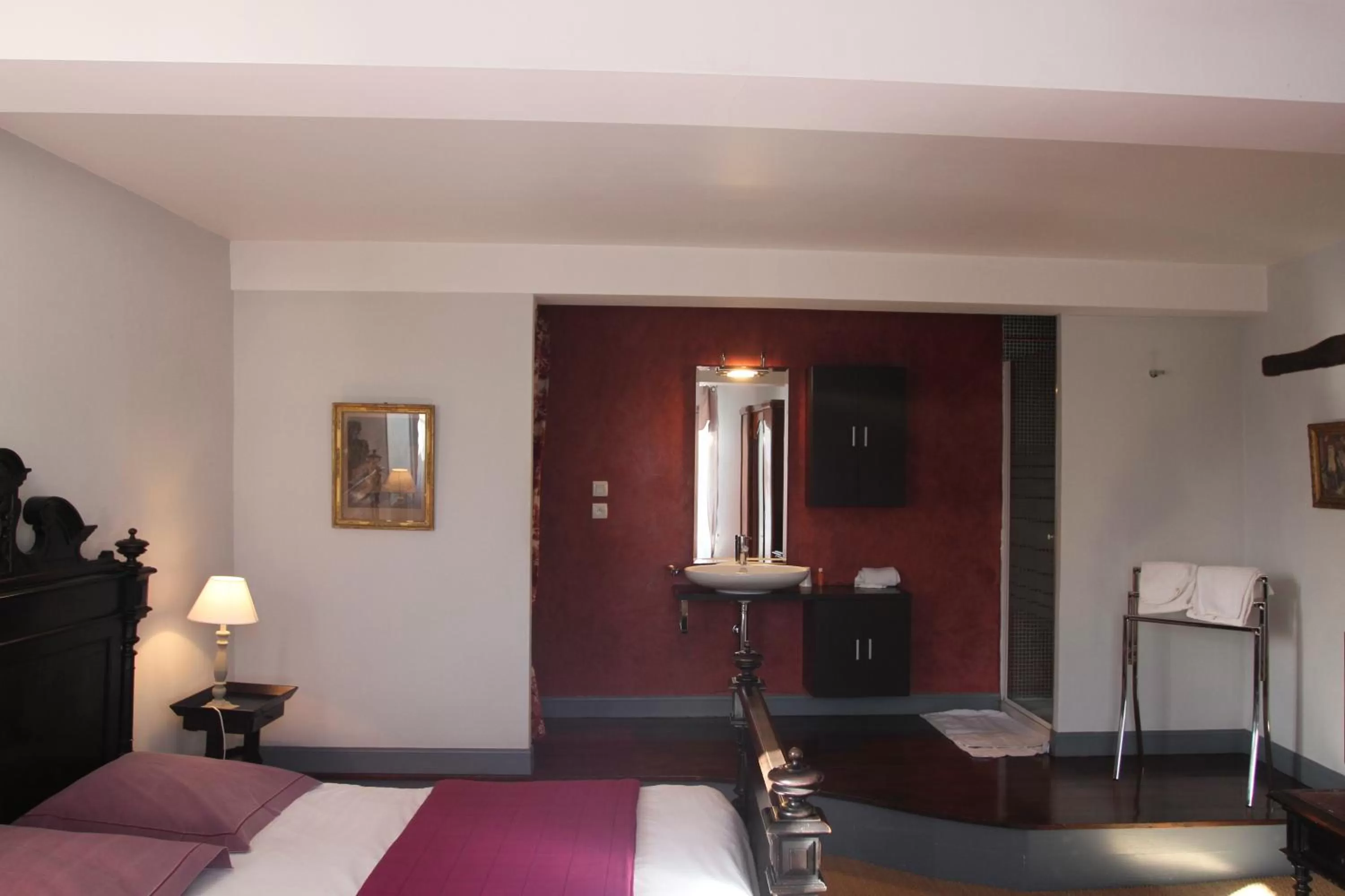 Photo of the whole room, Bed in Chambres d'Hôtes Le Mas