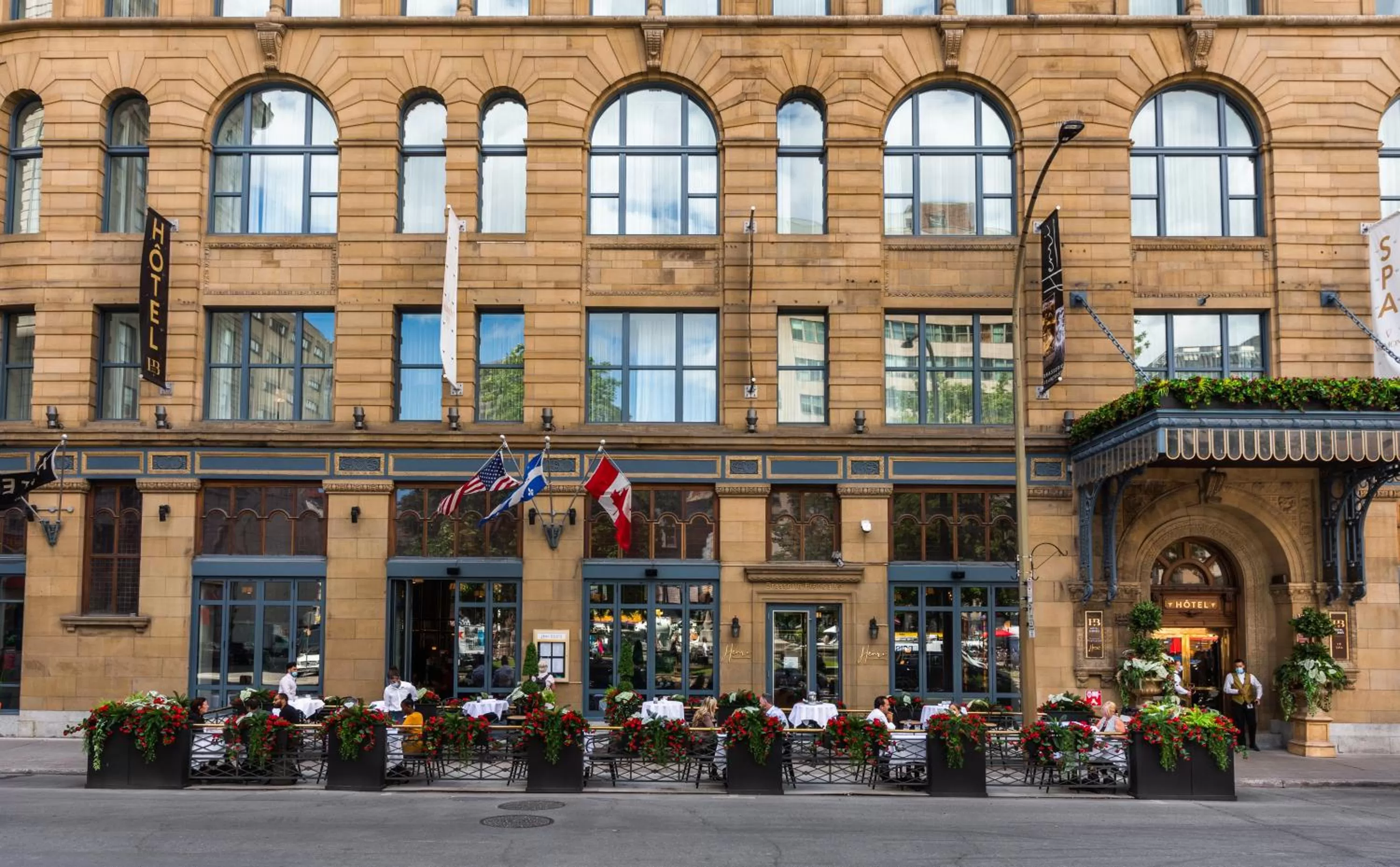 Patio in Hôtel Birks Montréal