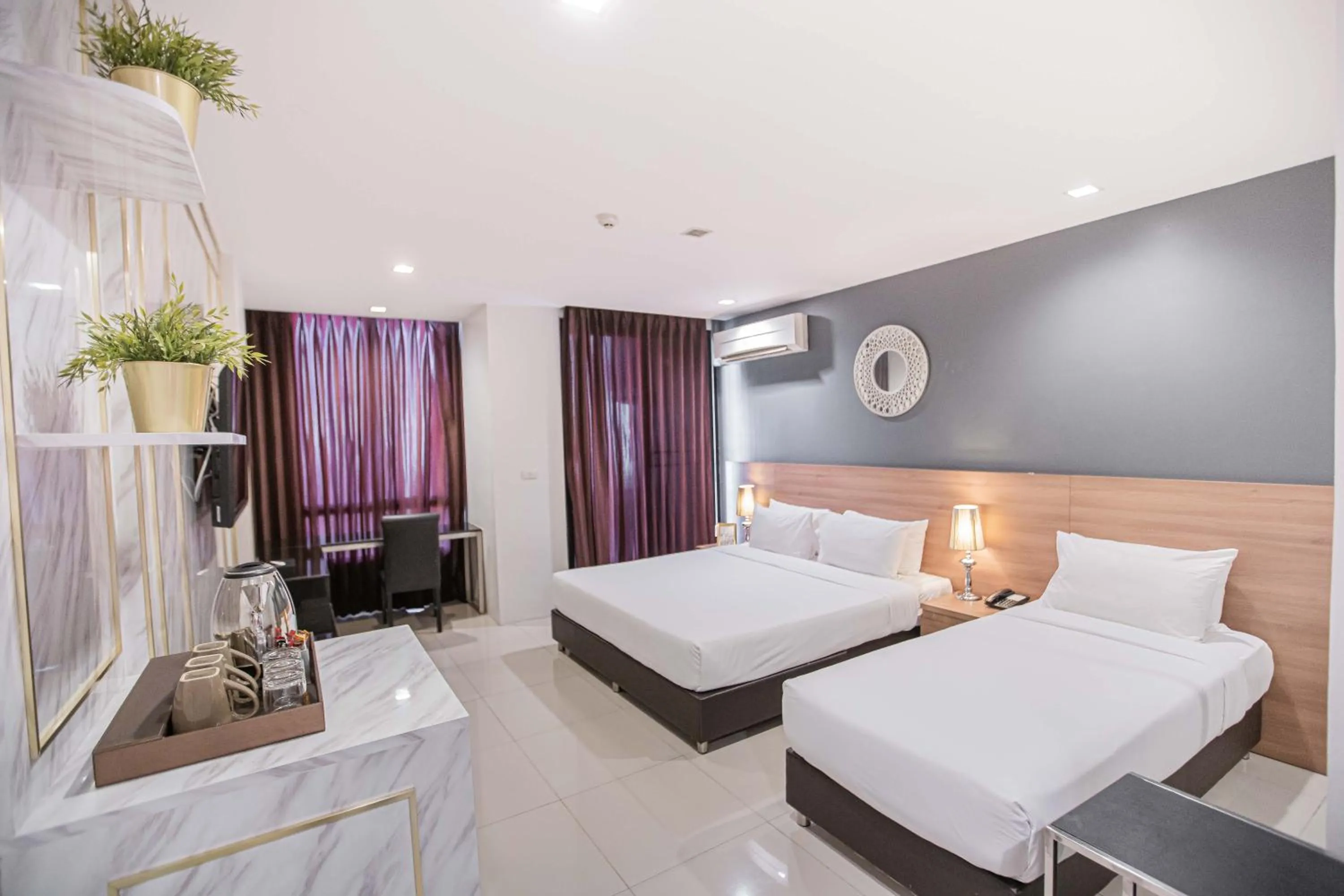 Bed in Marigold Sukhumvit - Free Shuttle to BTS Bearing Station