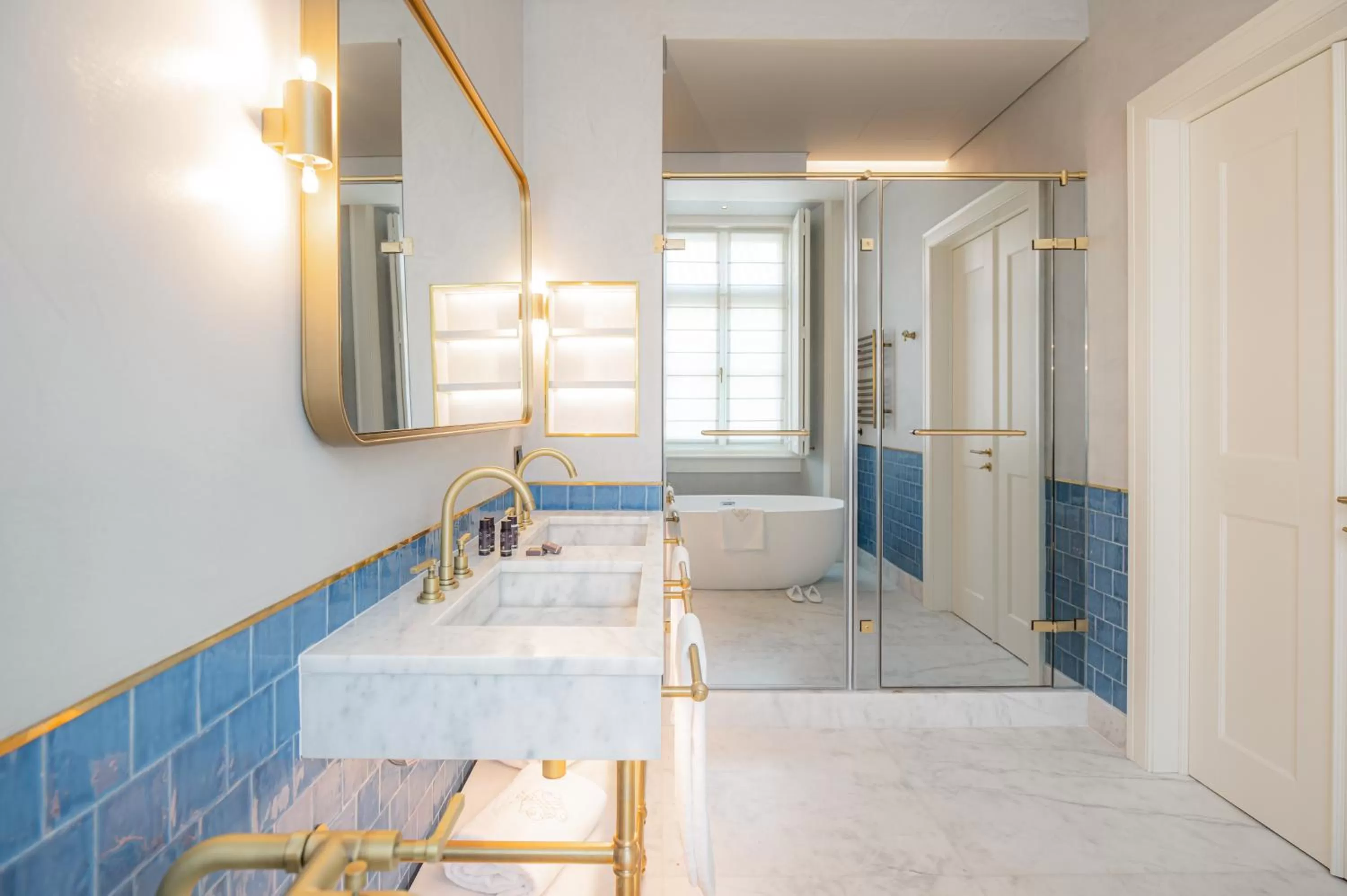 Bathroom in Palácio Ludovice Wine Experience Hotel