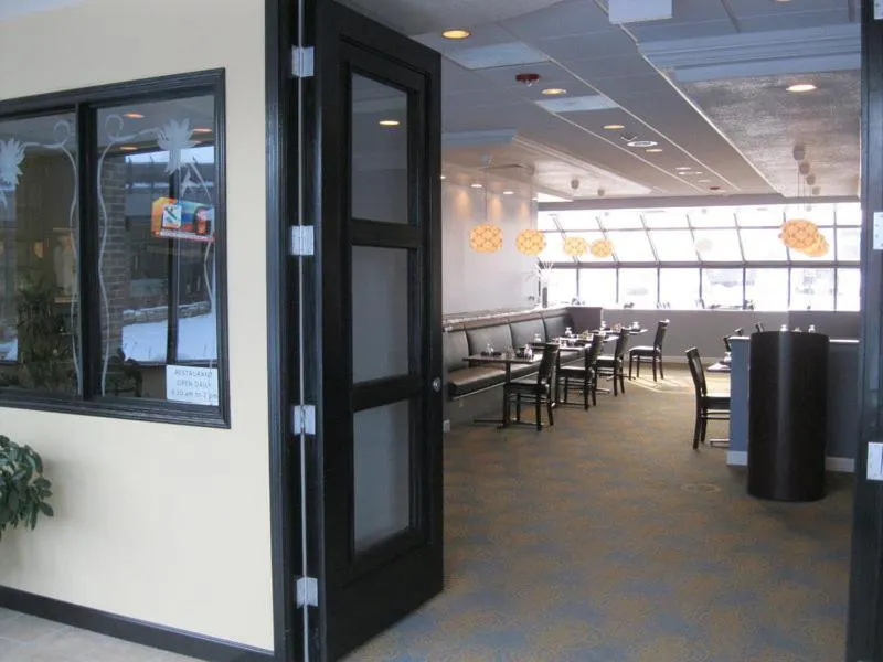 Restaurant/places to eat in Causeway Bay Hotel