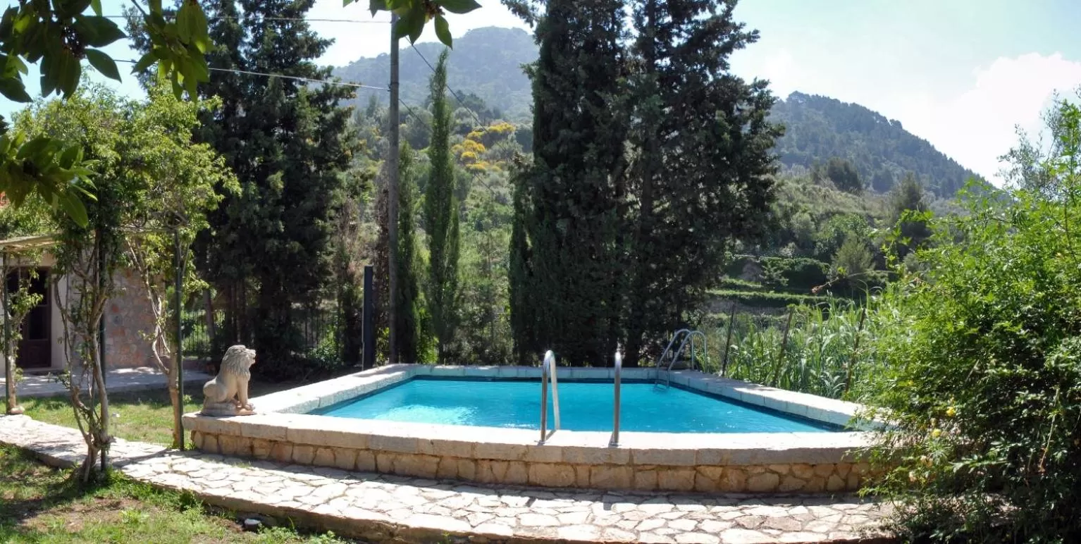 Day in Sa Vall Valldemossa