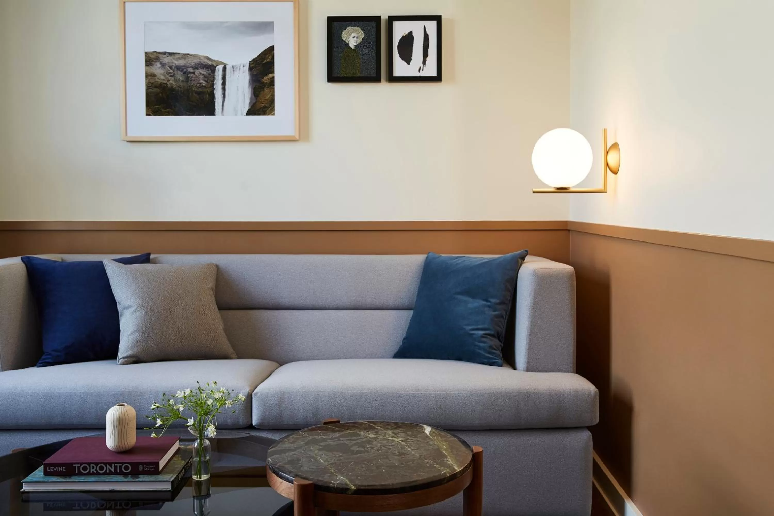 Photo of the whole room in Kimpton Saint George Hotel by IHG