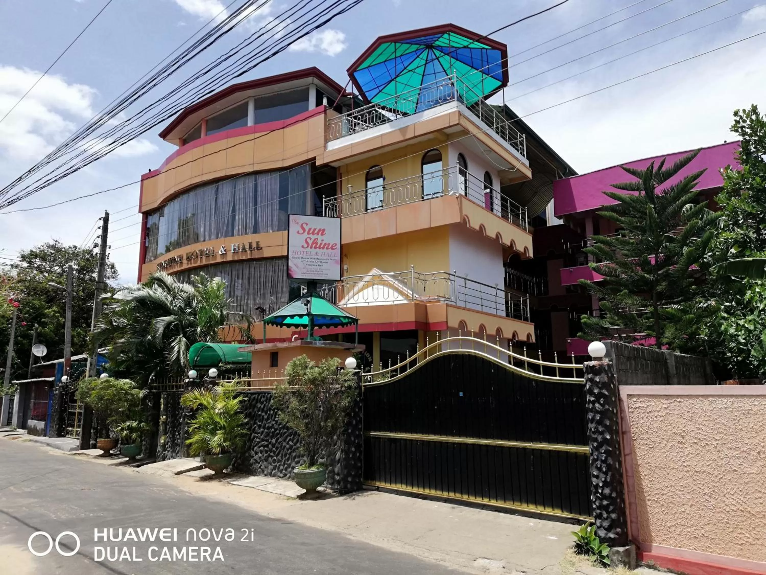 Property building in Sunshine Hotel