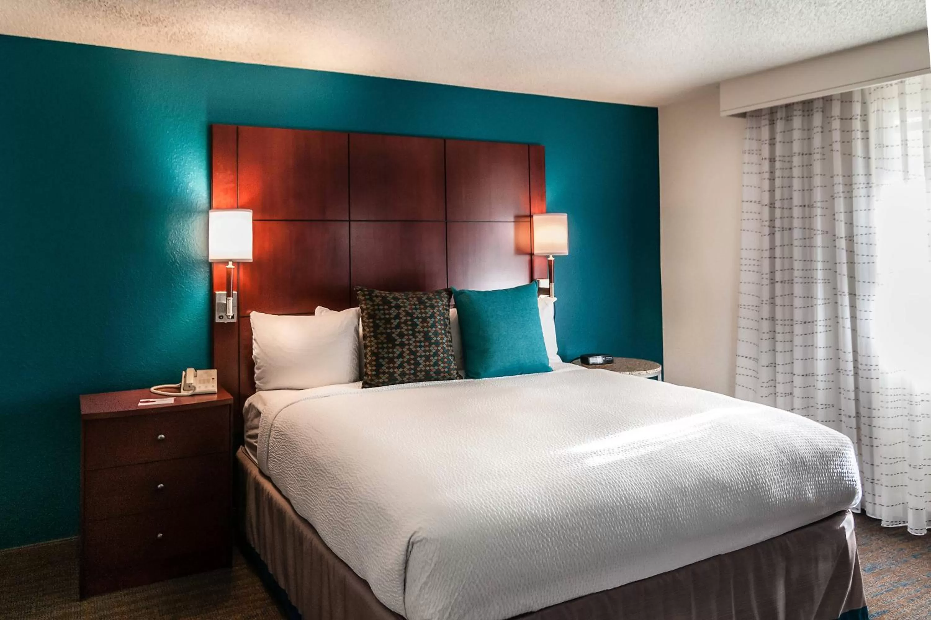 King Studio with Sofa Bed in Staybridge Suites Oxnard - River Ridge by IHG