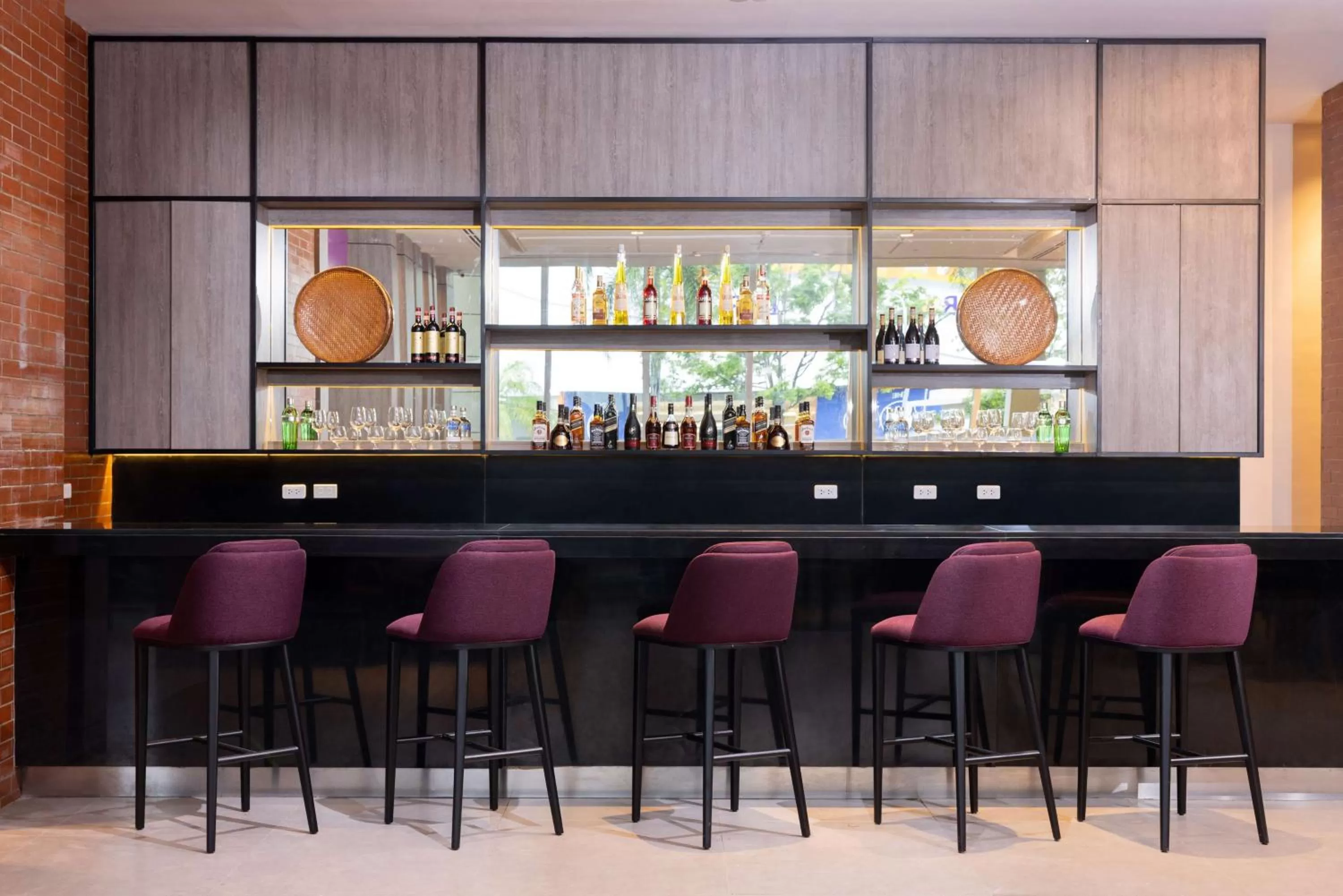 Lounge or bar in Park Inn by Radisson Davao
