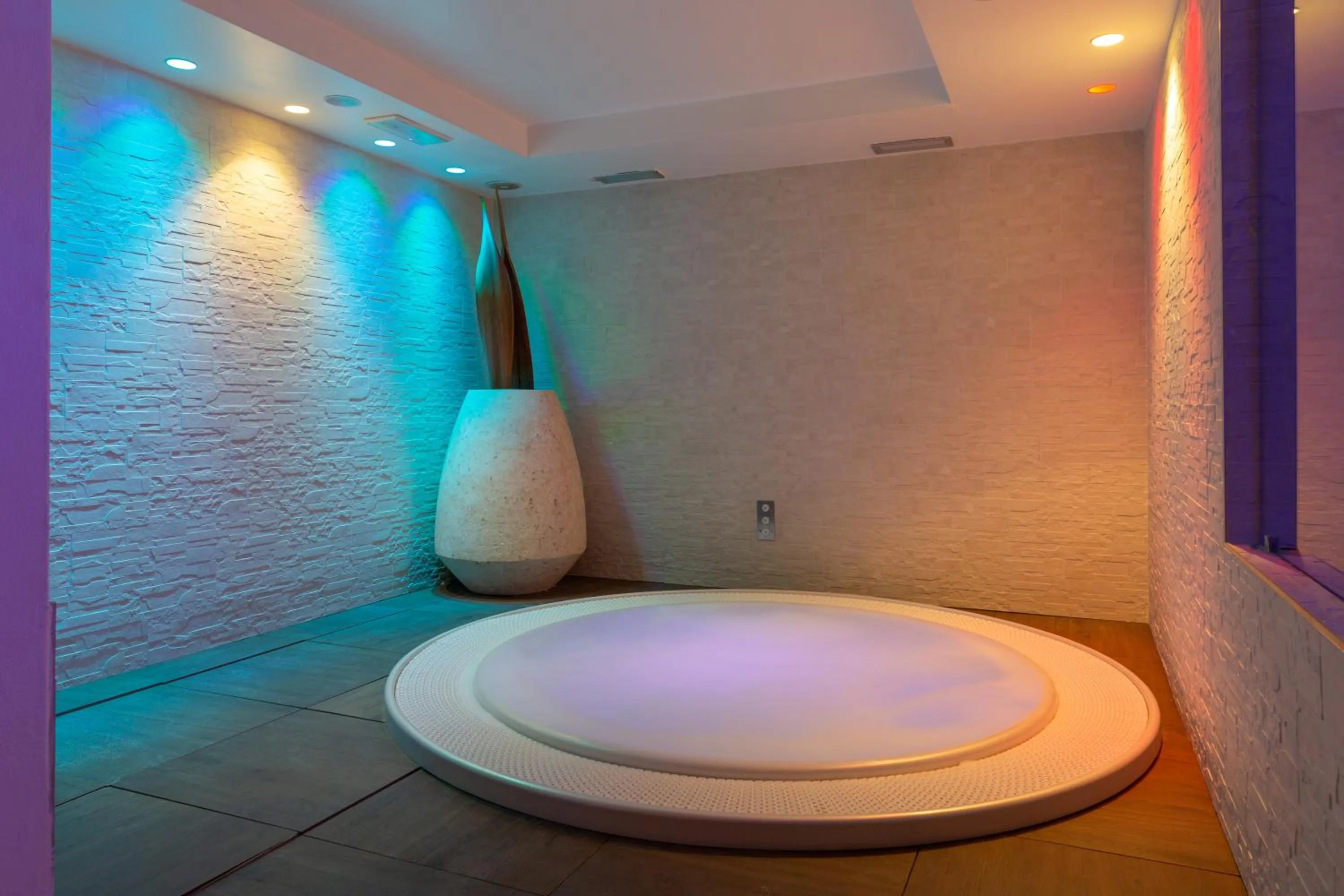 Hot Tub in Hotel Campagnola