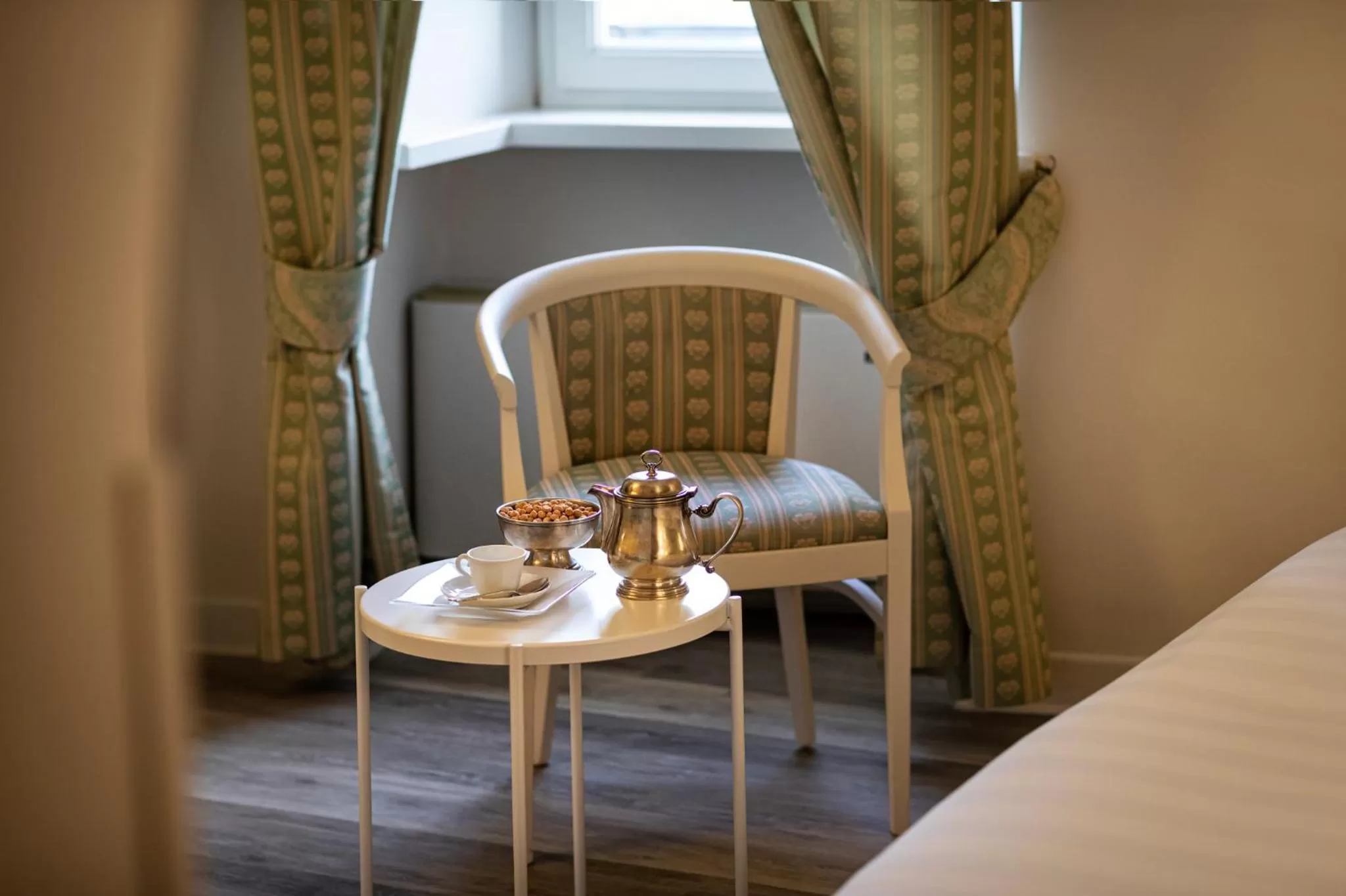 Living room, Bed in Hotel Fontebella