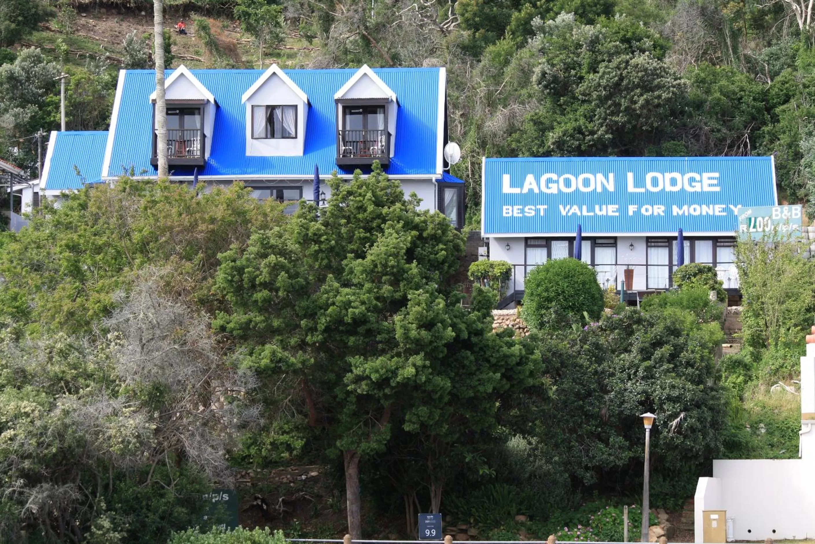 Lagoon Lodge