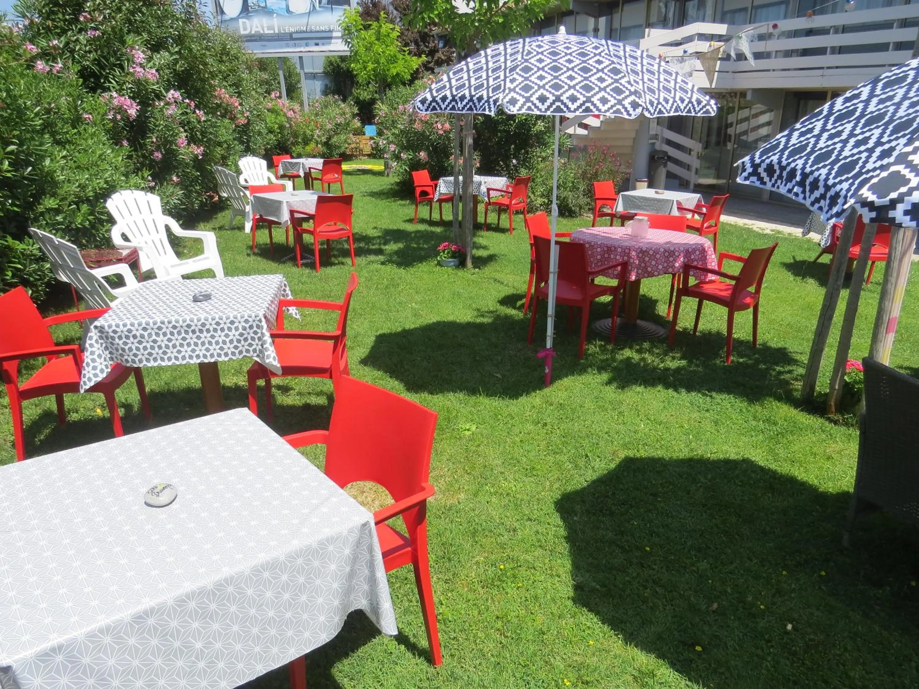 Natural landscape in Hôtel Kyriad Cap Sud