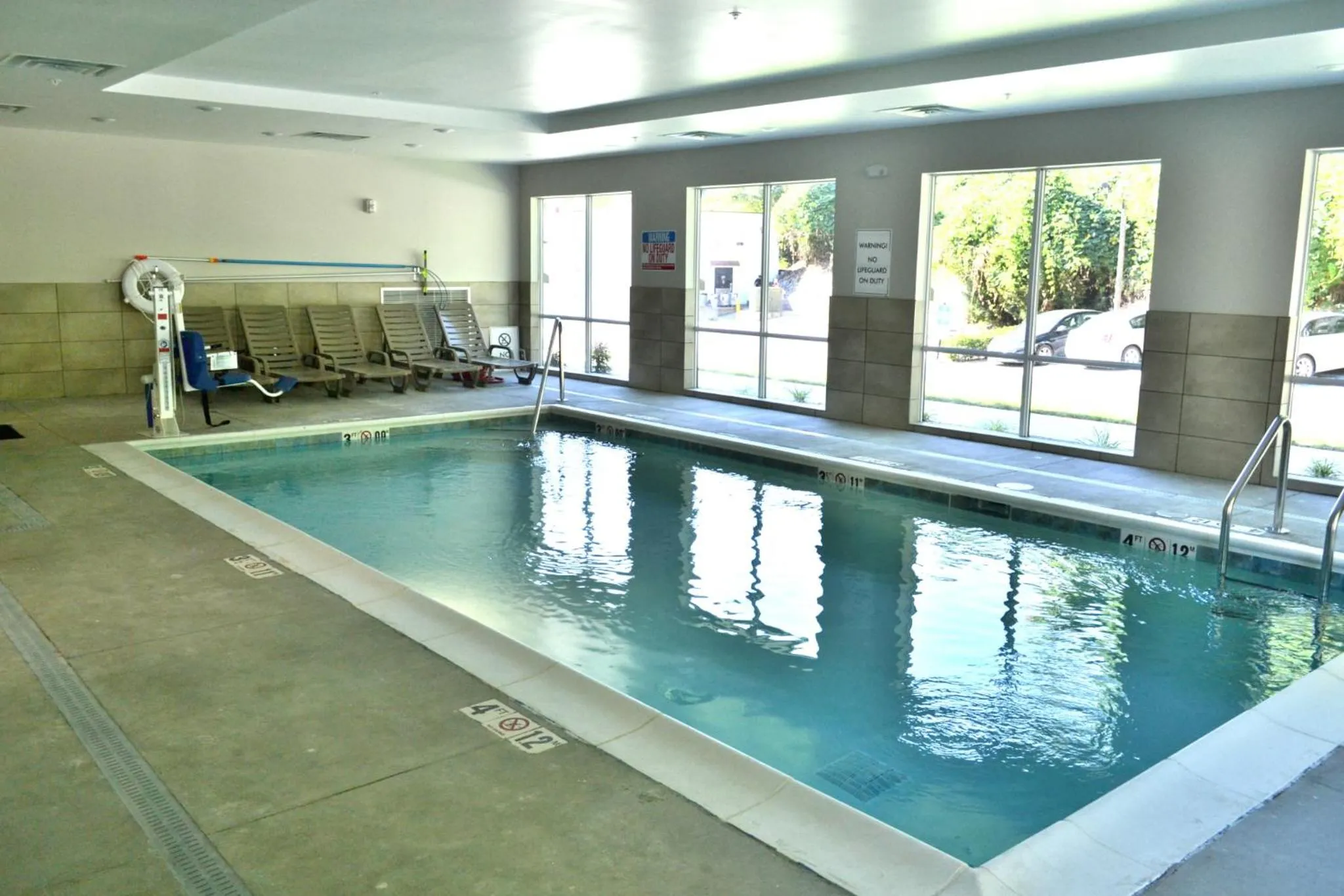 Swimming pool in MainStay Suites Gatlinburg Downtown Area