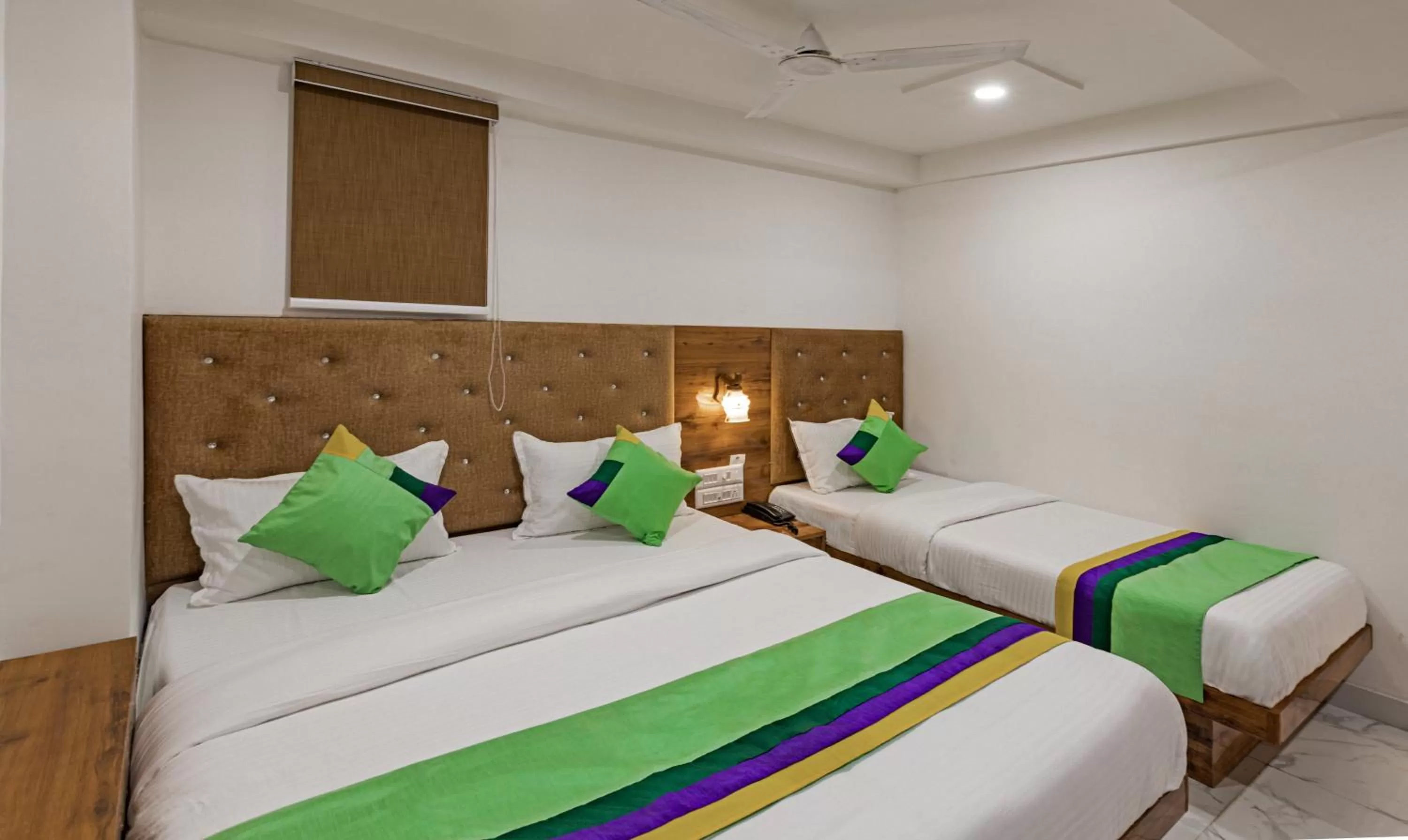 Bedroom, Bed in Treebo Prince Plaza