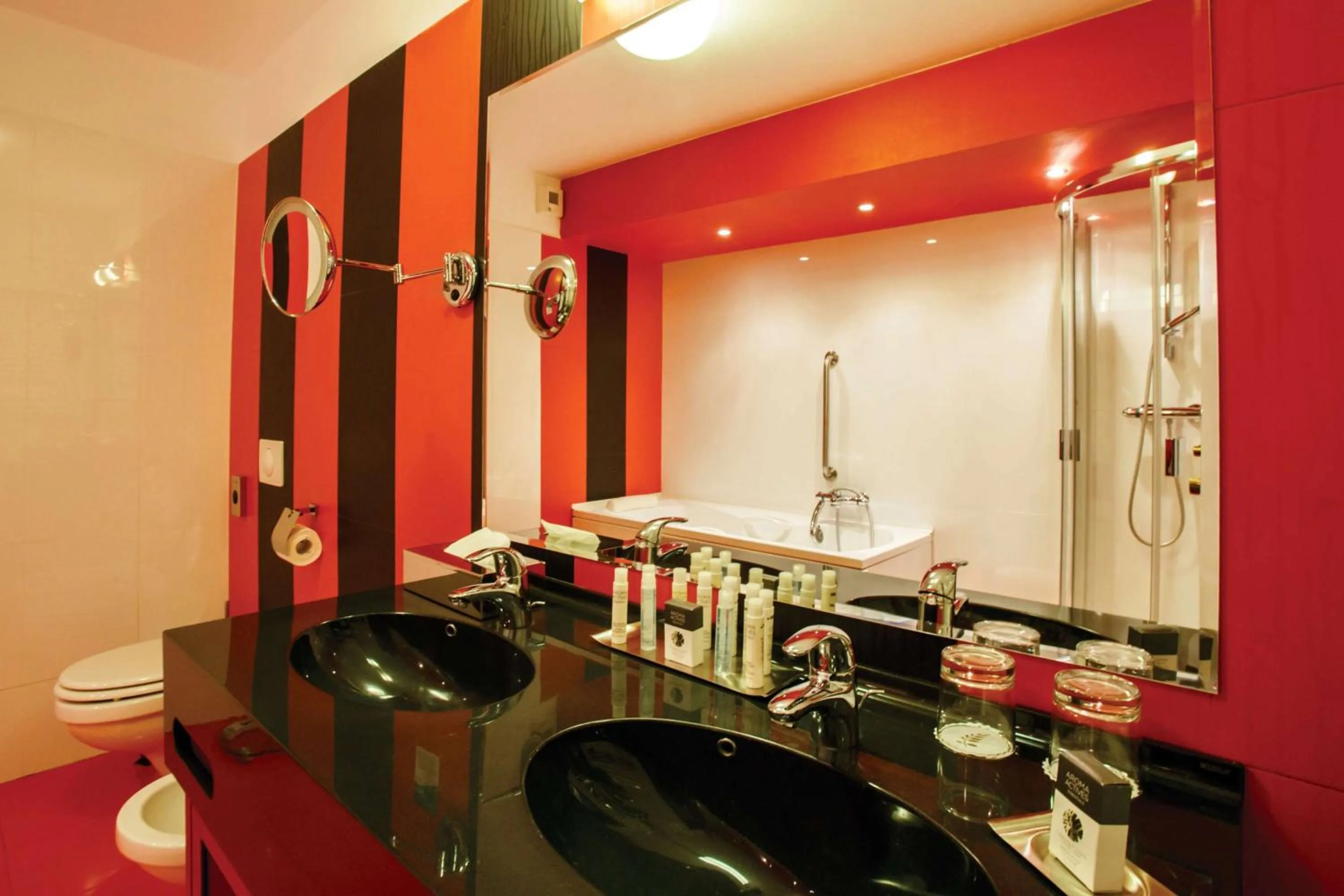 Bathroom in DoubleTree by Hilton Hotel Sighisoara - Cavaler