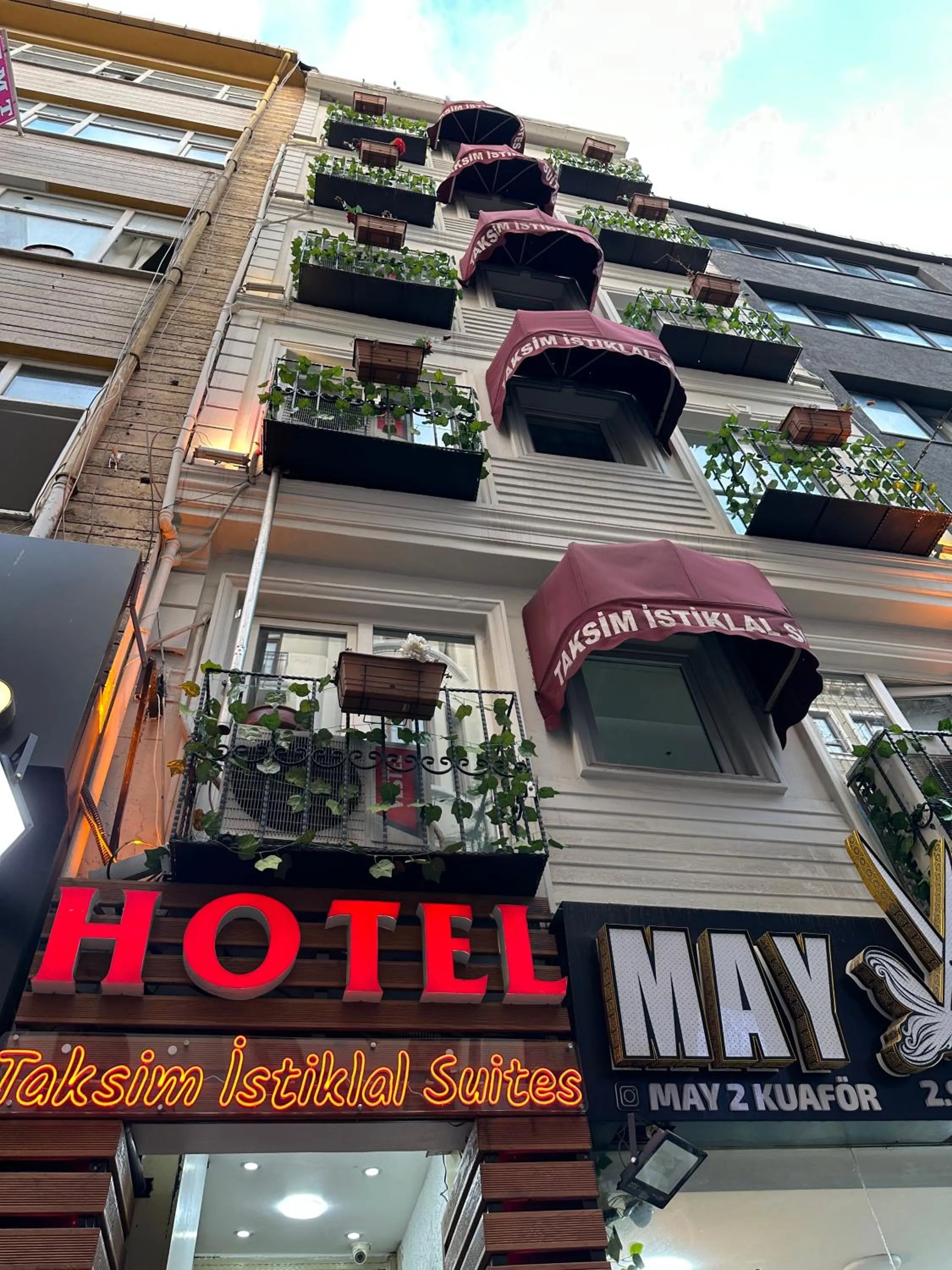 Property Building in Taksim Istiklal Suites