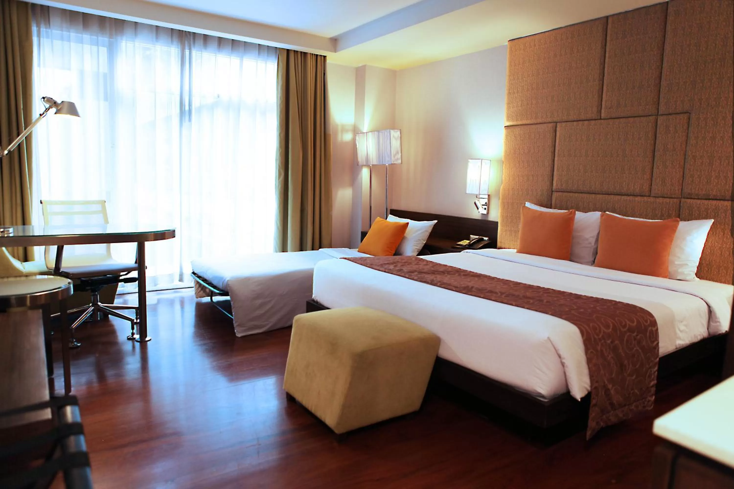 Triple Room in Citichic Sukhumvit 13 by Compass Hospitality - Newly Renovated