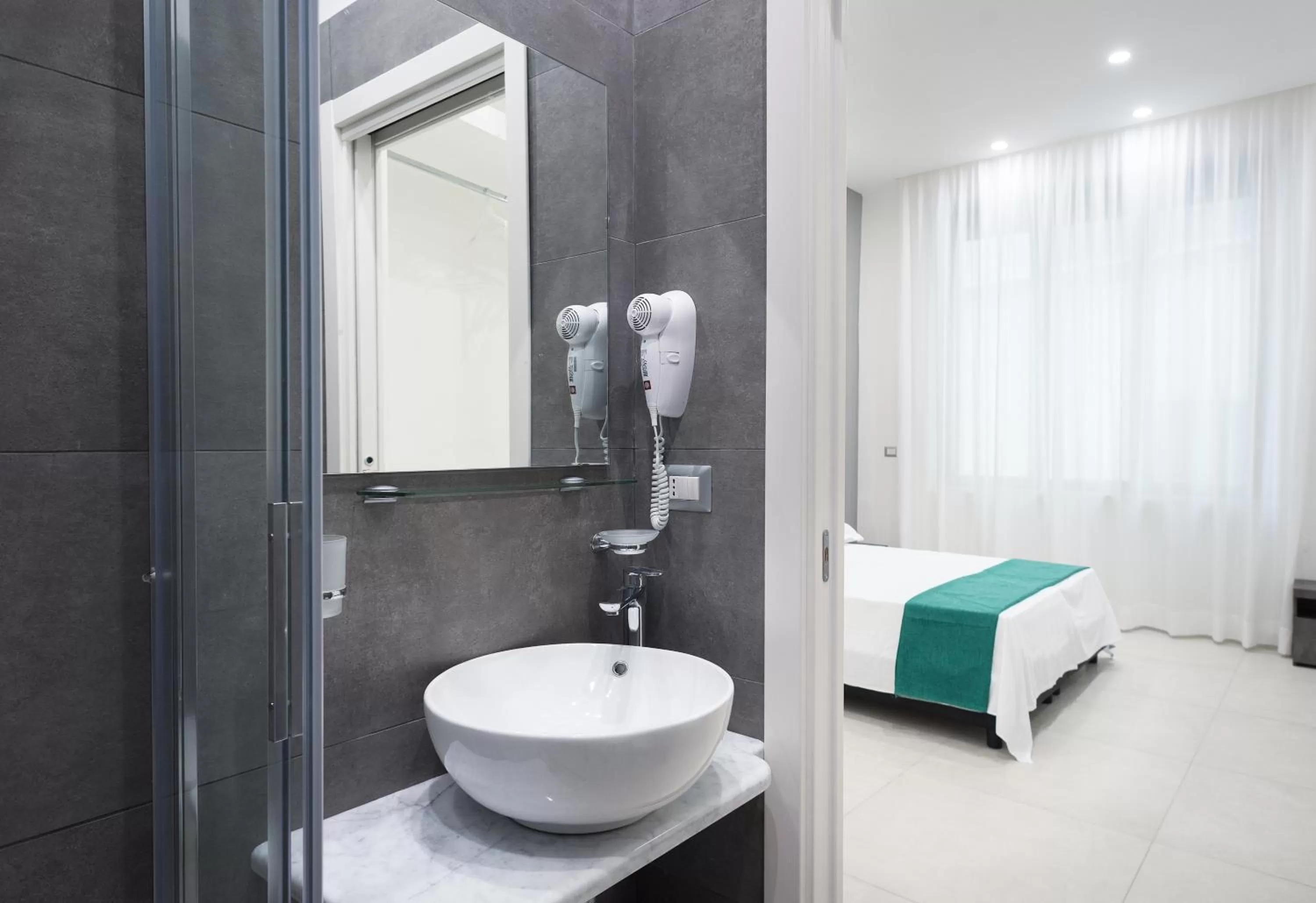 Bathroom in Toledo in