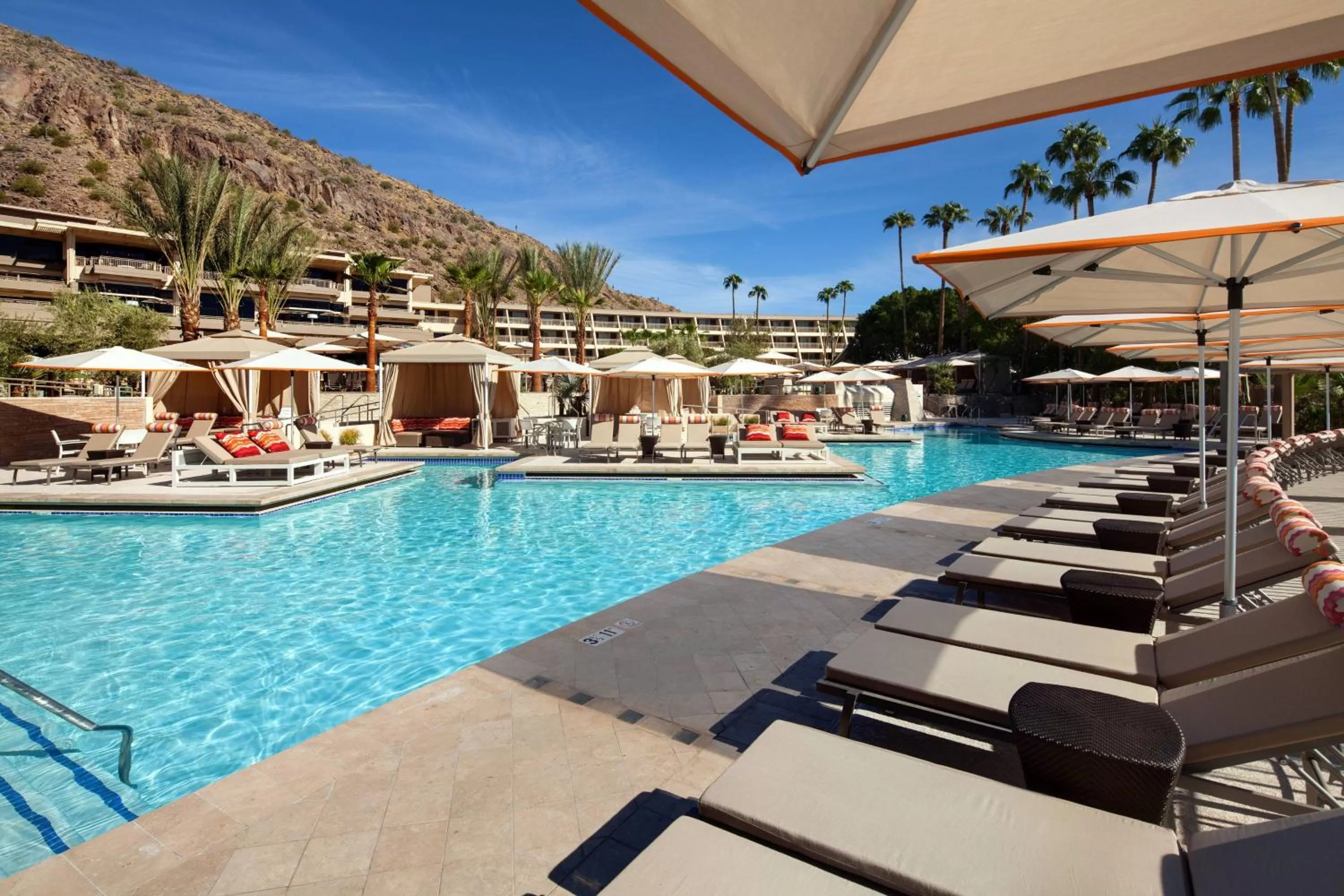 Swimming pool in The Phoenician, a Luxury Collection Resort, Scottsdale