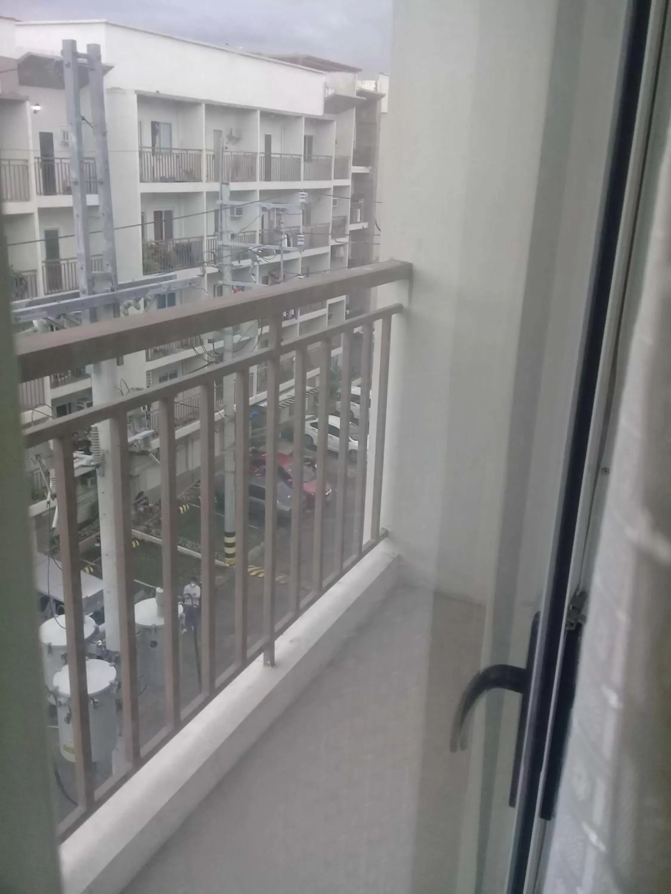 Family Room with Shared Bathroom in Kdorzmoonwalk Kassel Residences Paranaque Family Room with Shared Bathroom in Kdorzmoonwalk Kassel Residences Paranaque