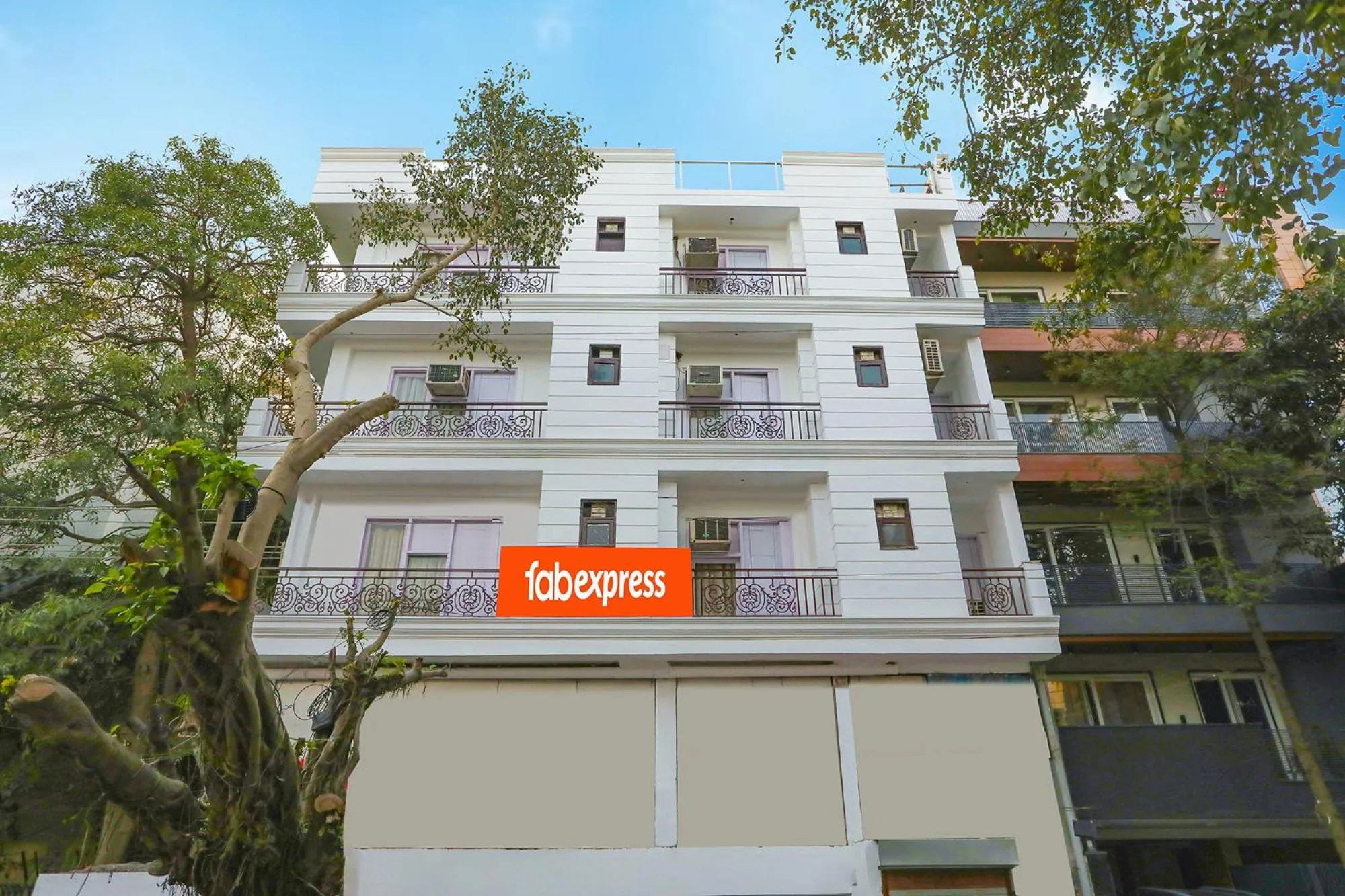 Property building in FabExpress Lotus Palace