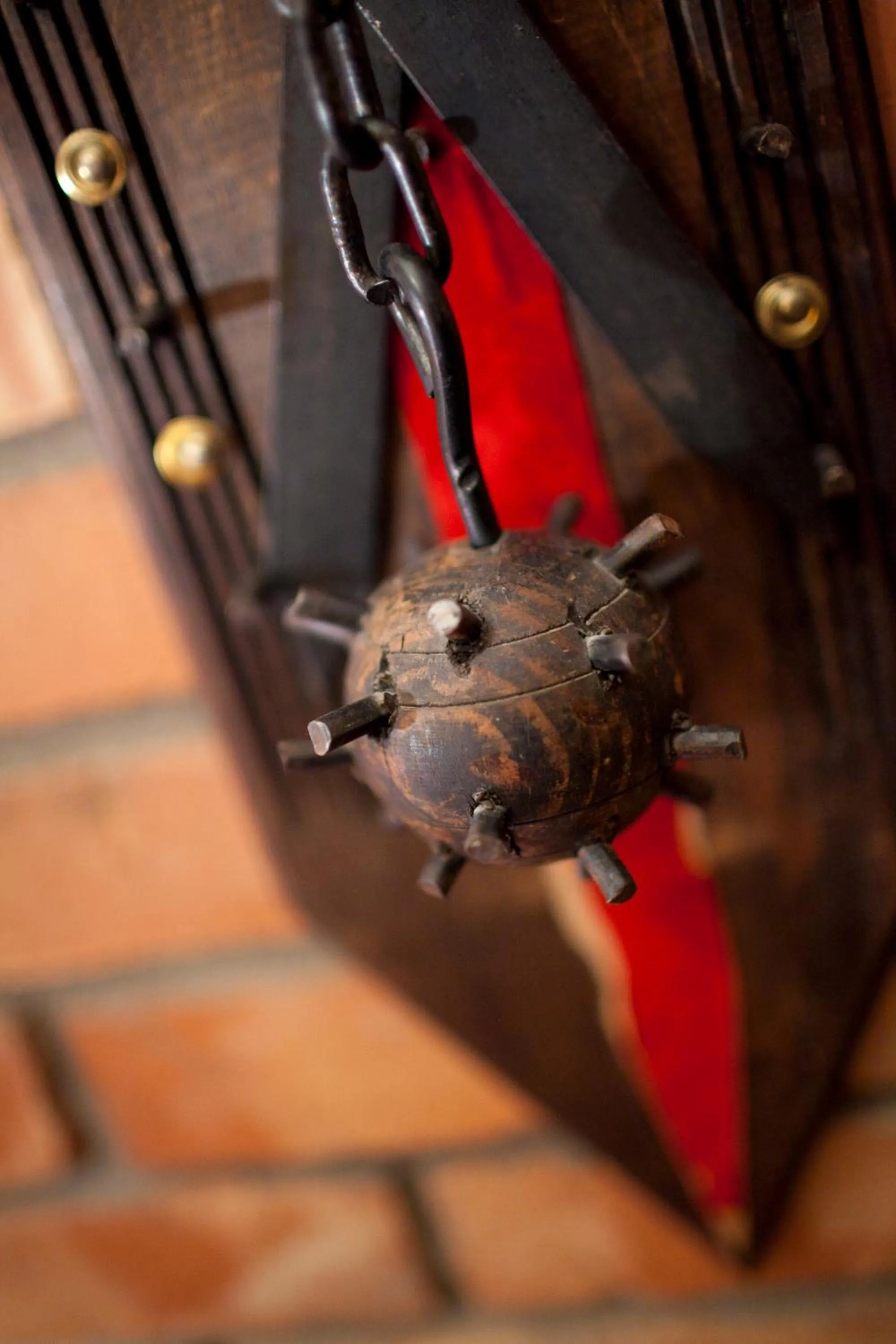 Decorative detail in Aparthotel Oberża