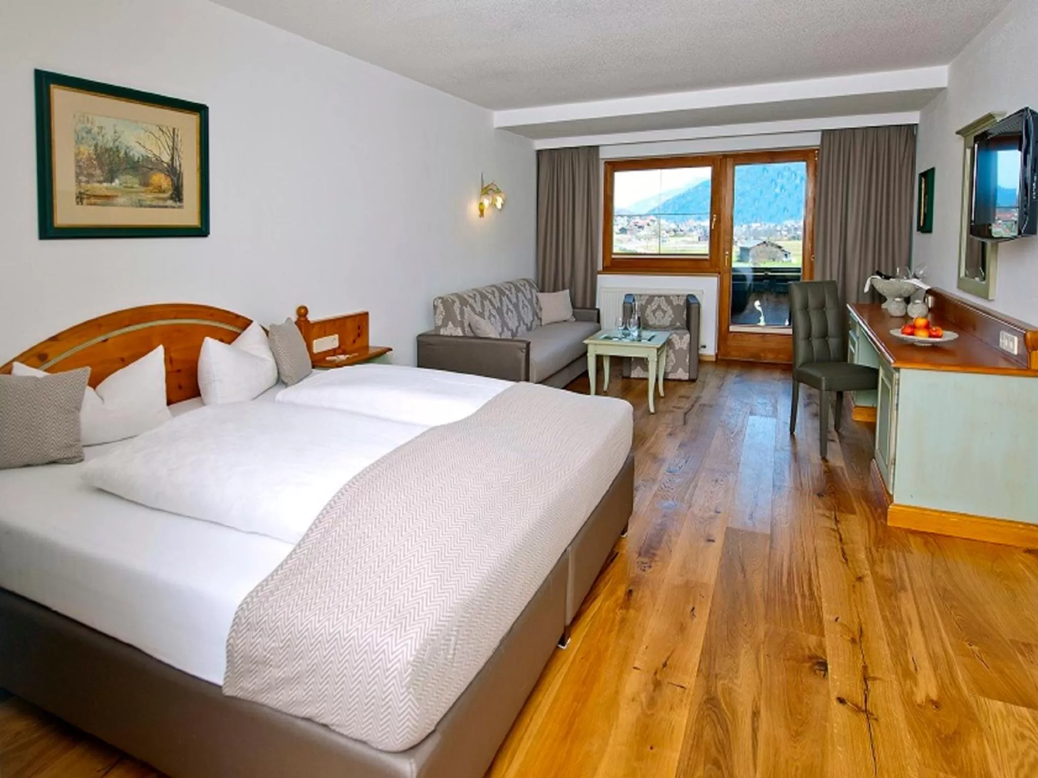 Photo of the whole room, Bed in Hotel Bergjuwel