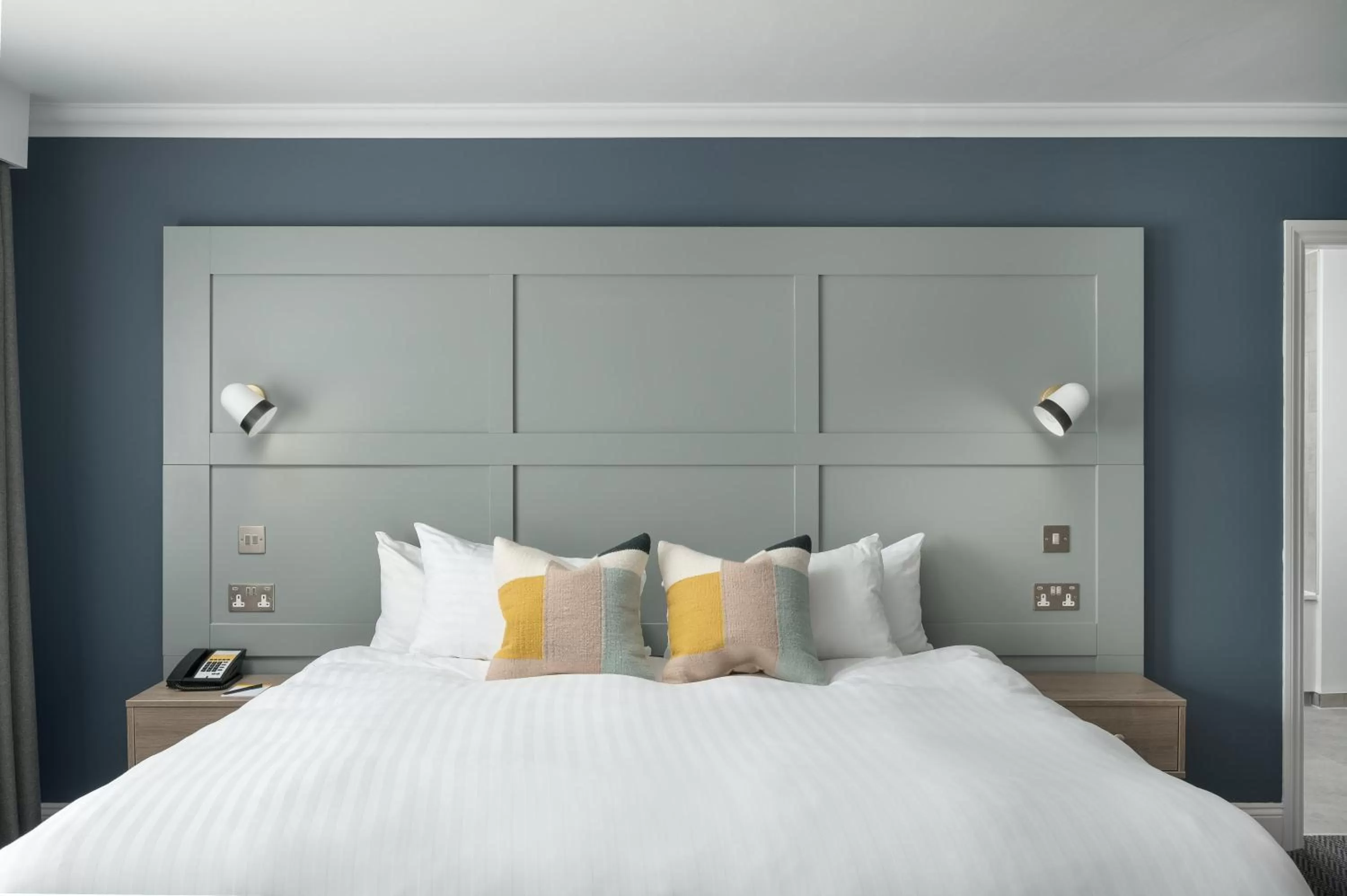 Photo of the whole room, Bed in voco St. Johns Solihull by IHG