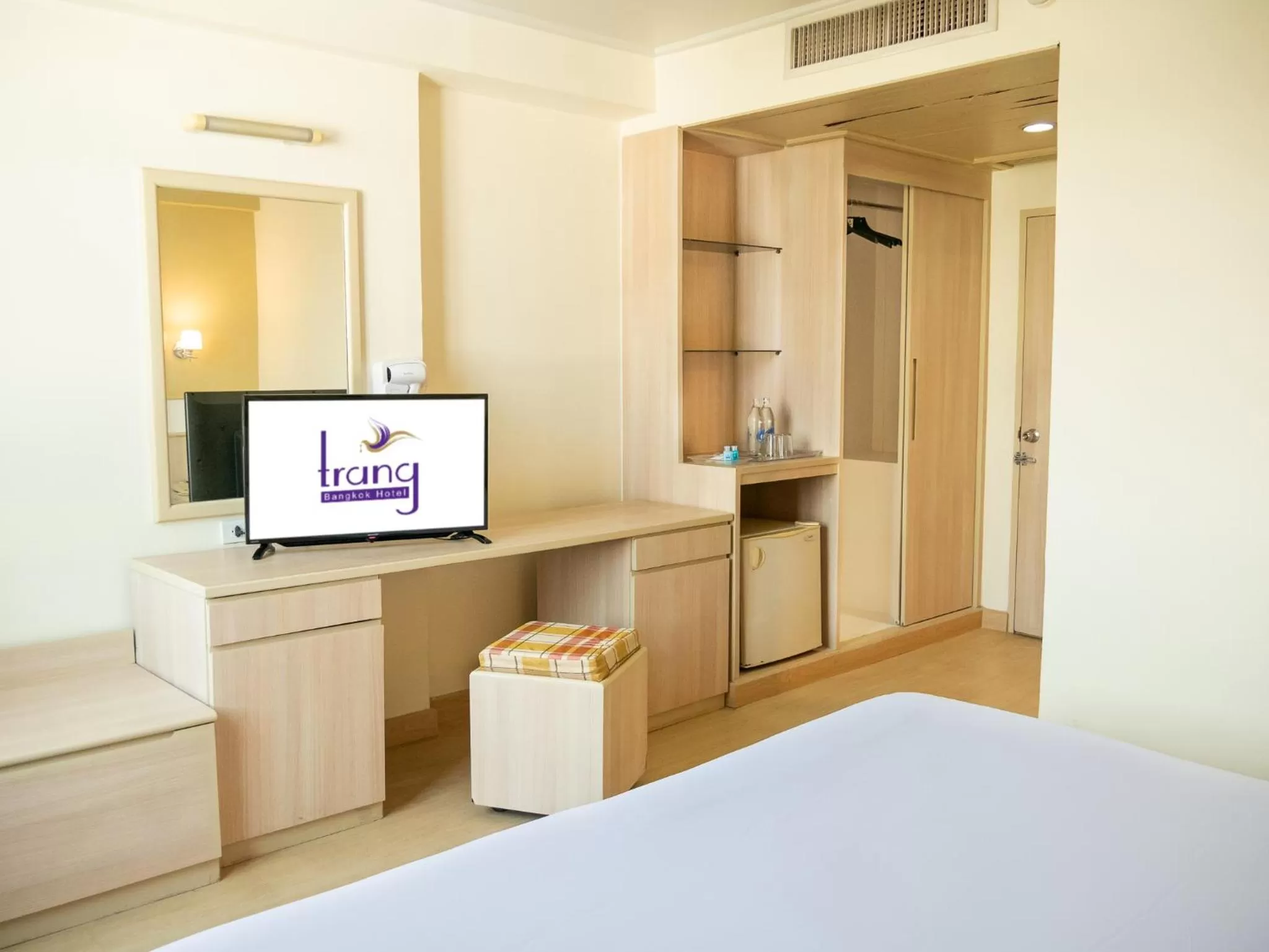 Bed in Trang Hotel Bangkok - SHA Plus