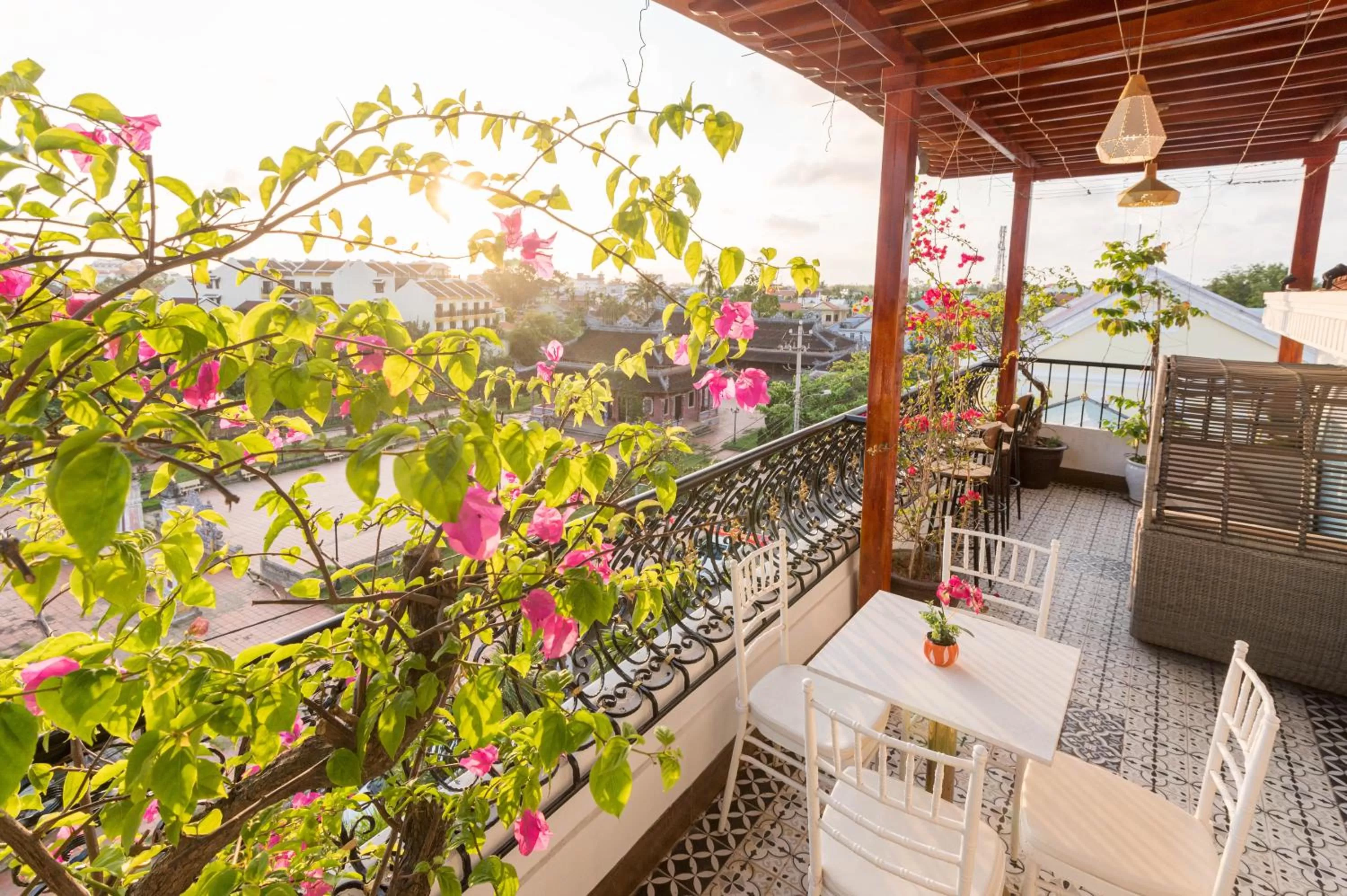 Balcony/Terrace in Hoang Trinh Hotel
