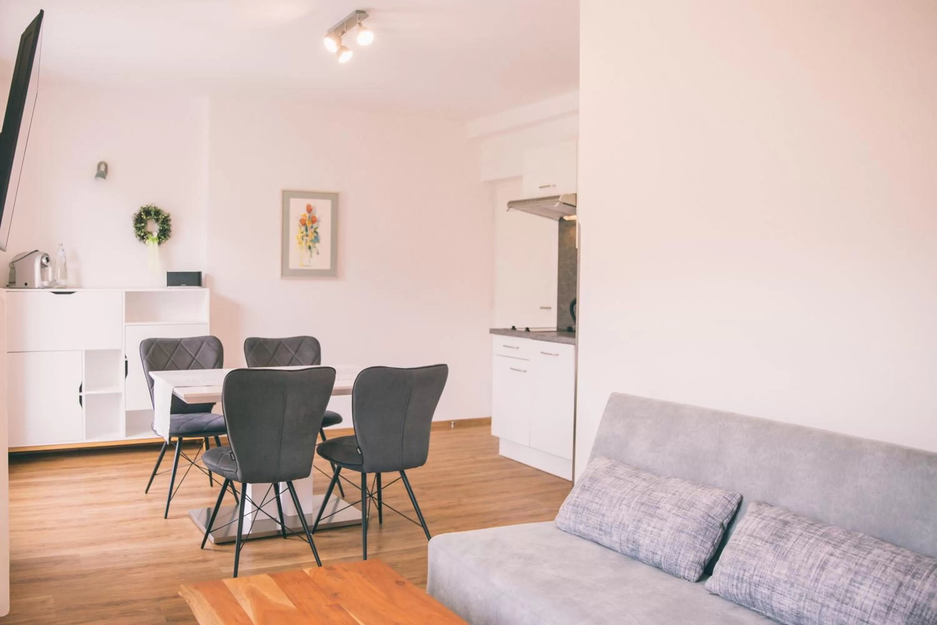 Photo of the whole room in Nefer, Haus