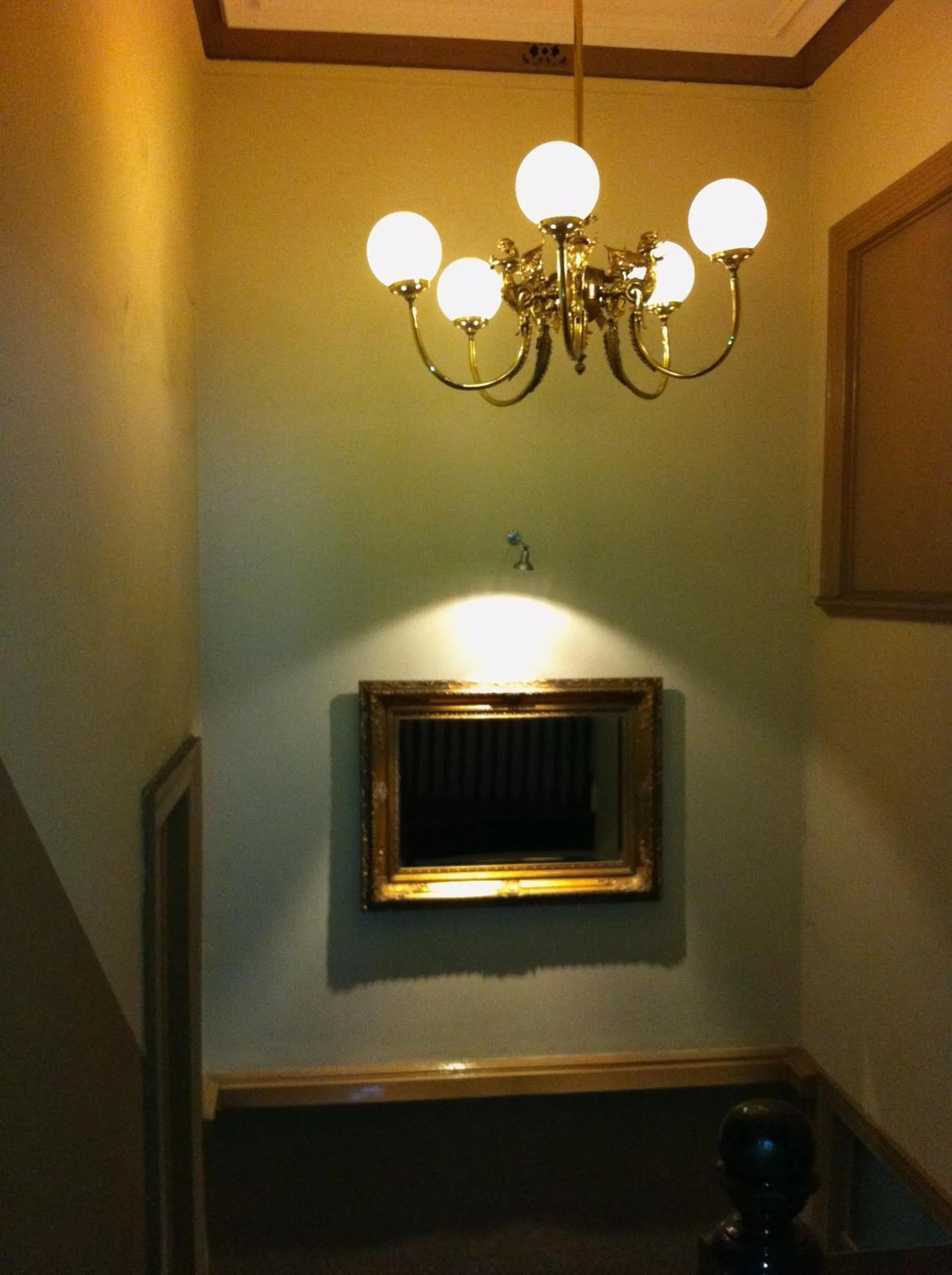 Decorative detail in Hotel Metropolitan