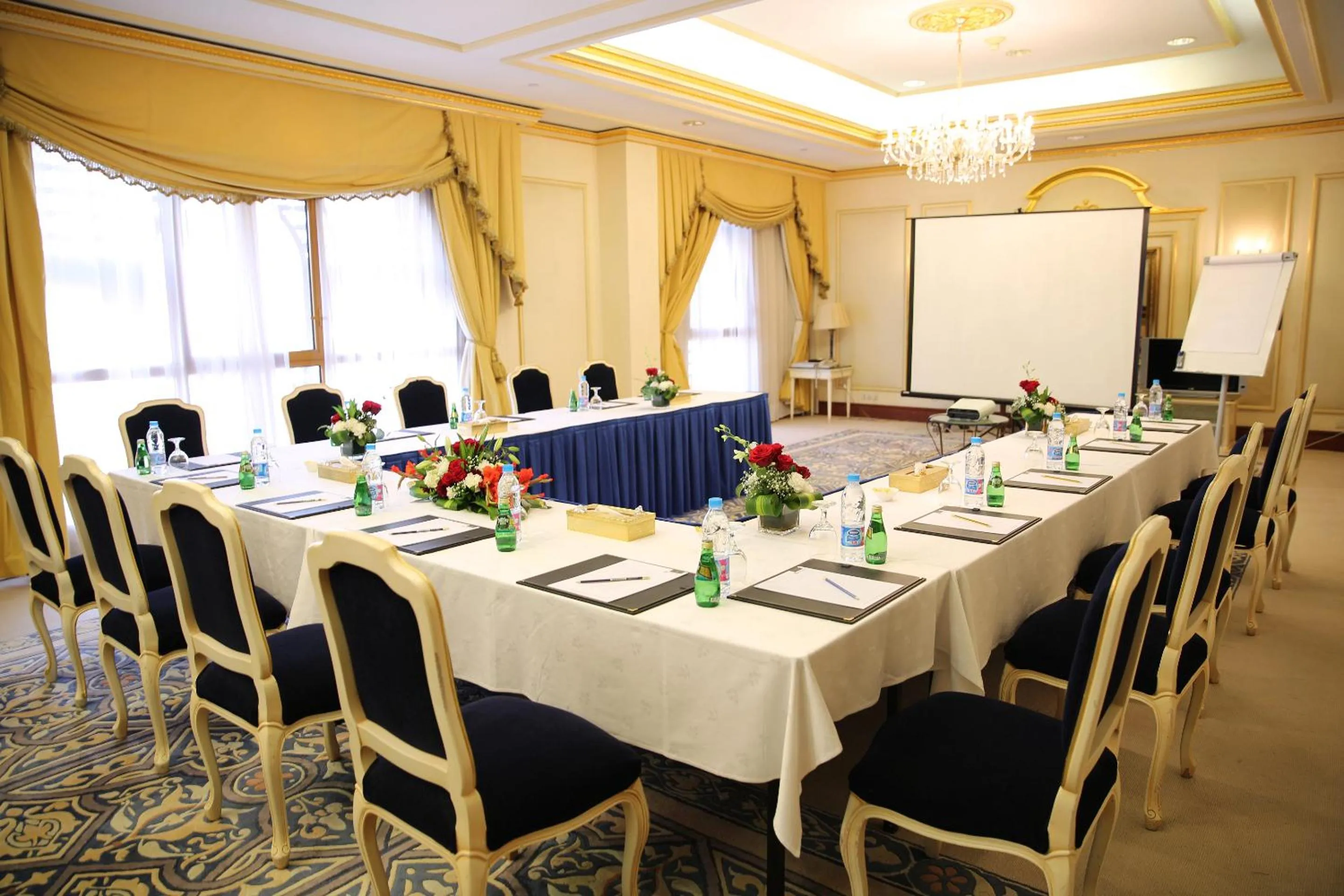Business facilities in Dar Al Taqwa Hotel