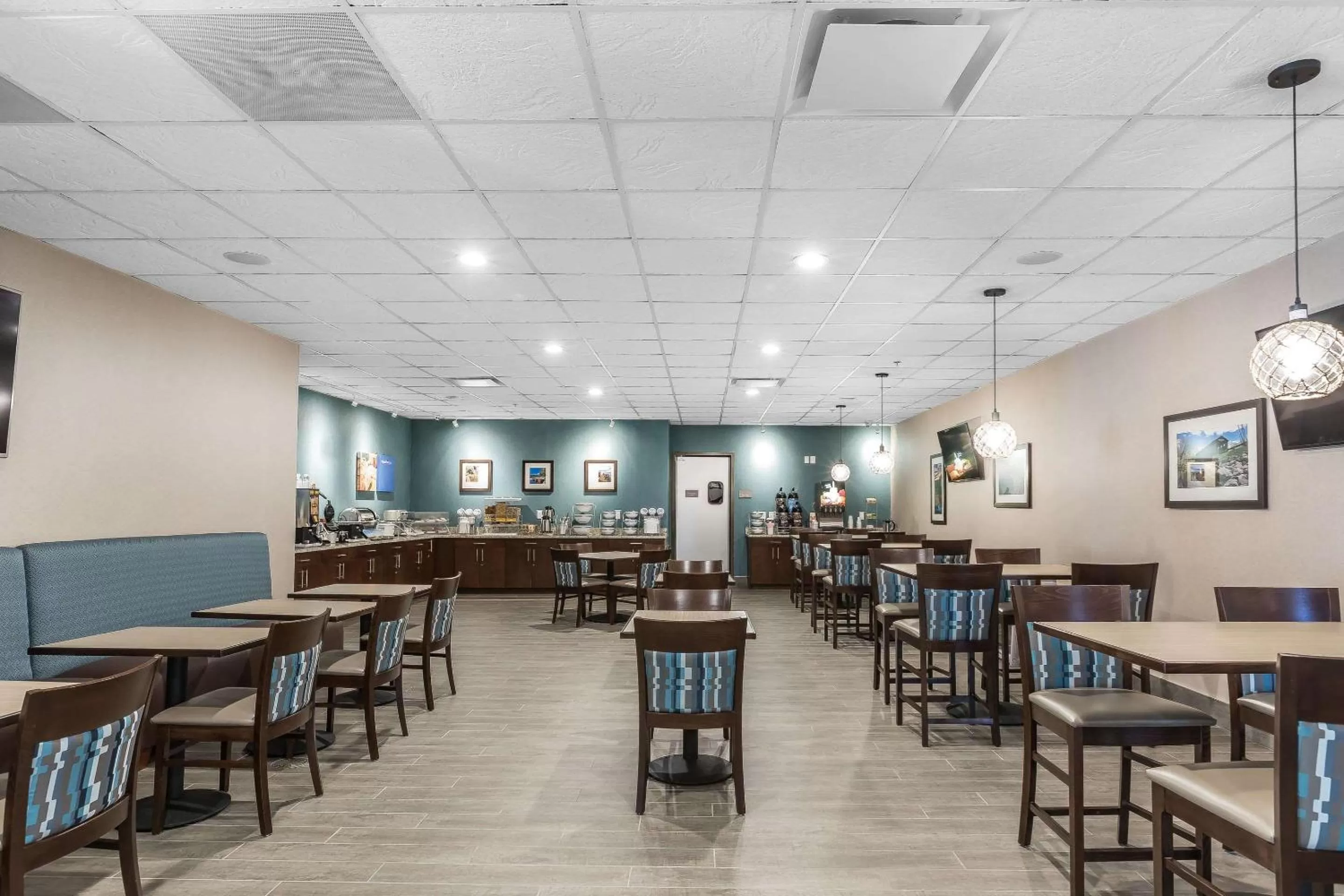 Restaurant/places to eat in Comfort Inn Bay City - Riverfront