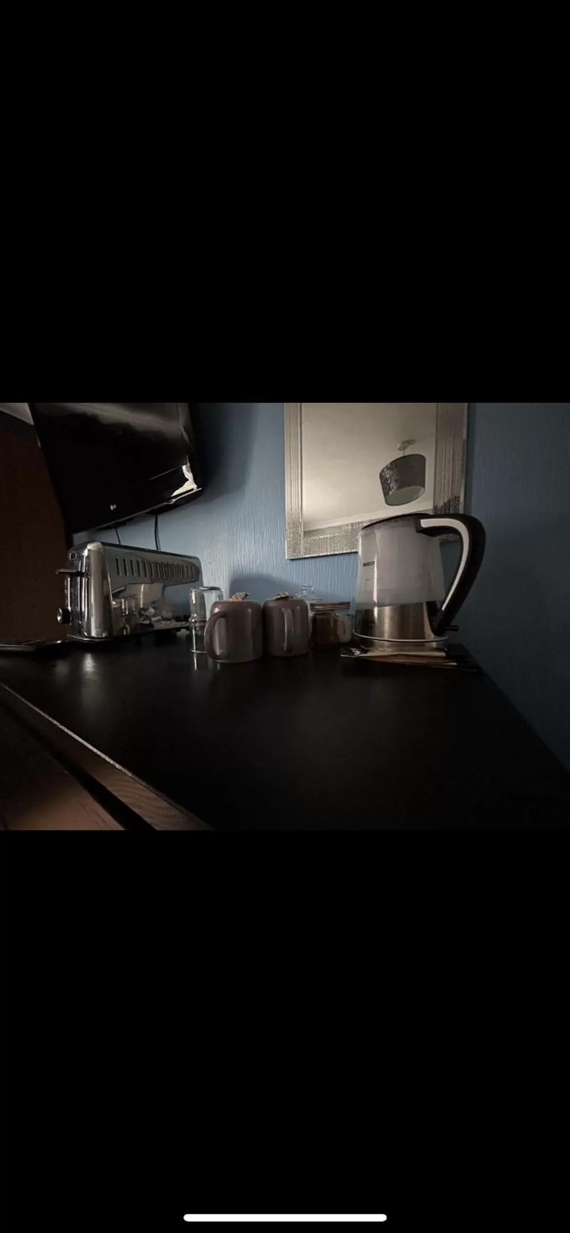 Swimming Pool in Home from home, close to Redditch hospital & transport links