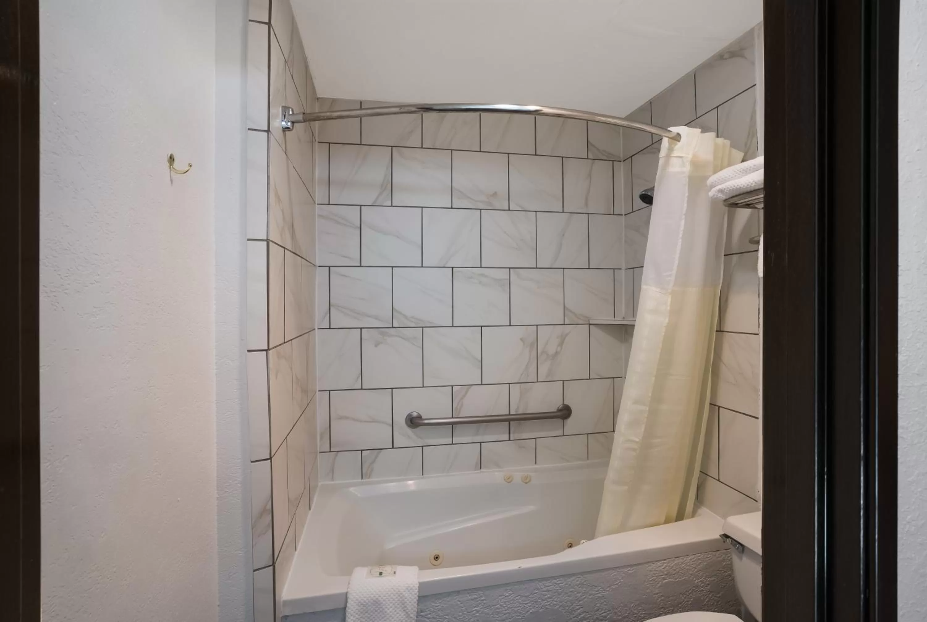 Quality Inn & Suites Junction