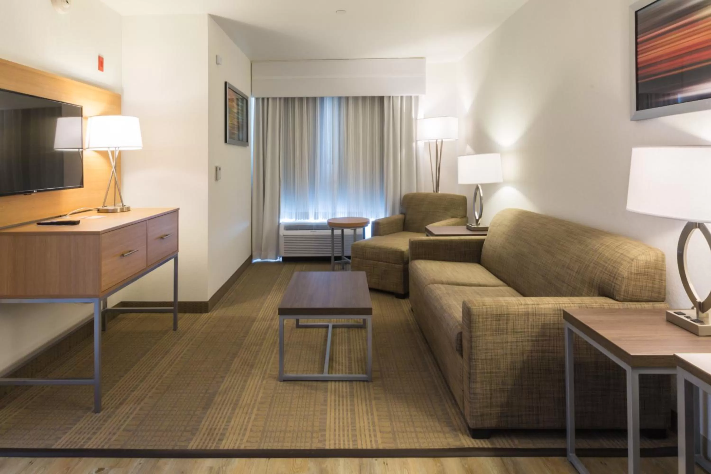 Photo of the whole room in Holiday Inn Morgantown-University Area by IHG