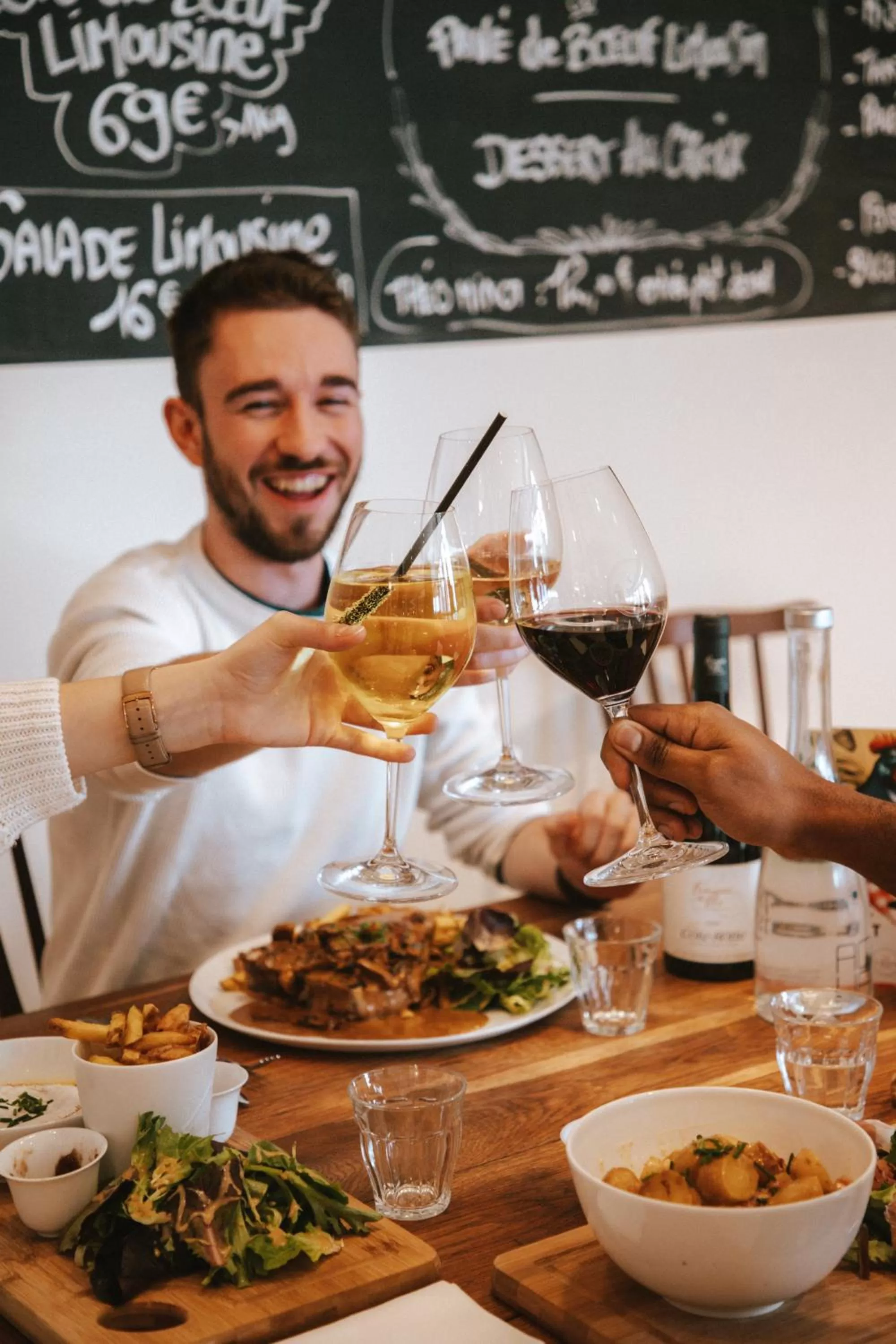 Restaurant/places to eat in Théo Hôtel Limoges, The Originals City