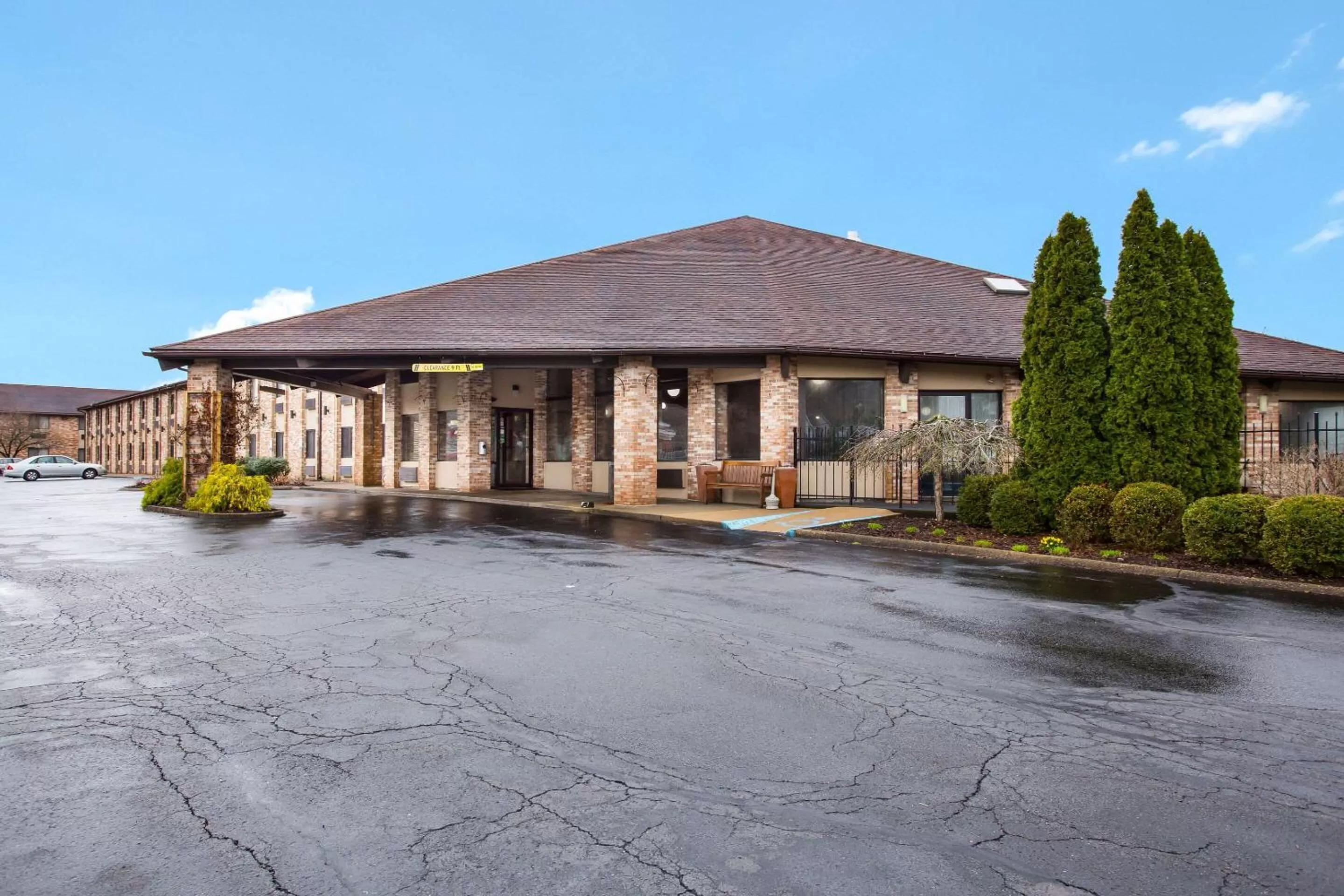 Property building in Quality Inn