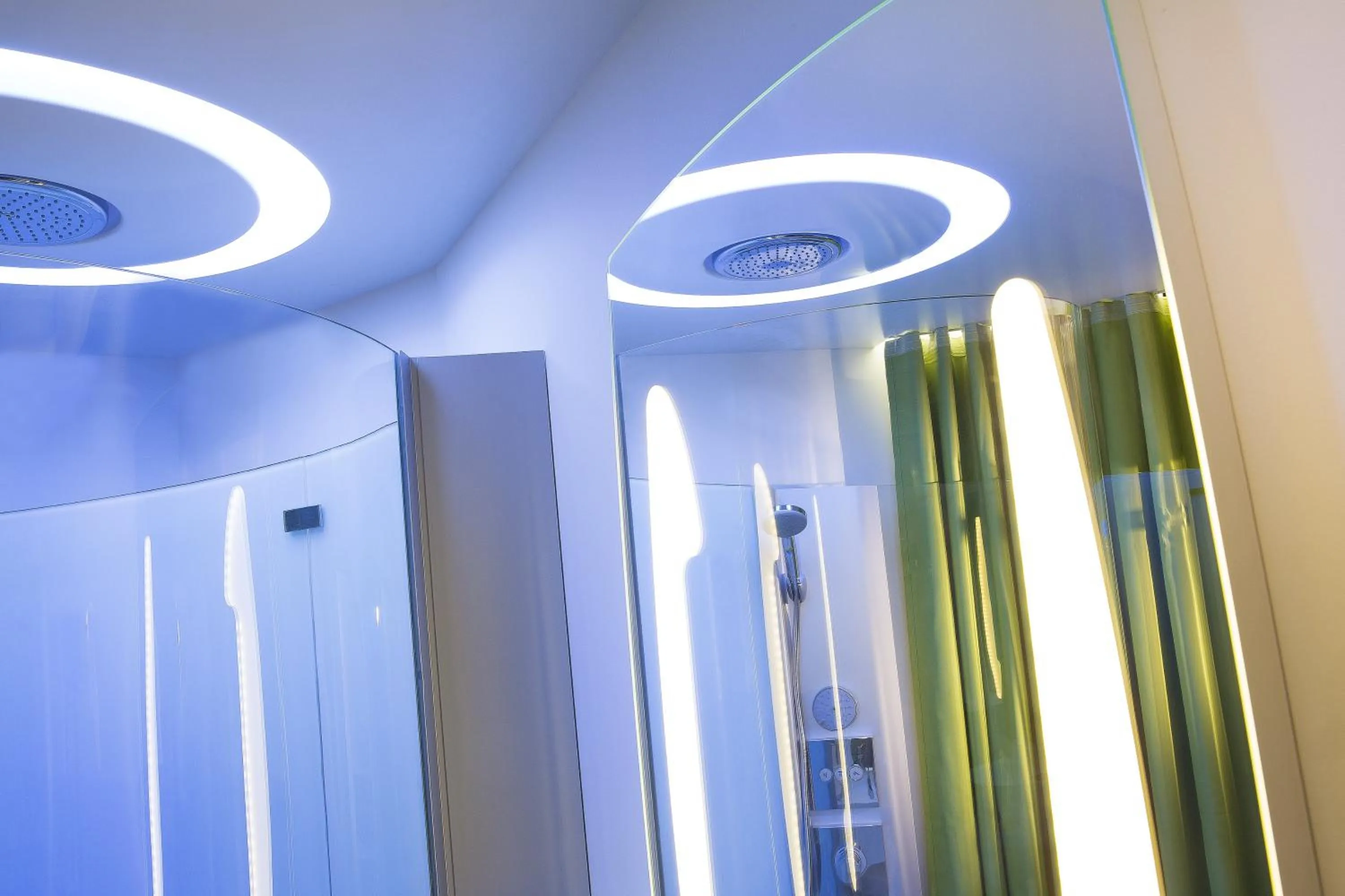 Bathroom in Nomad Hotel le Havre Centre Gare