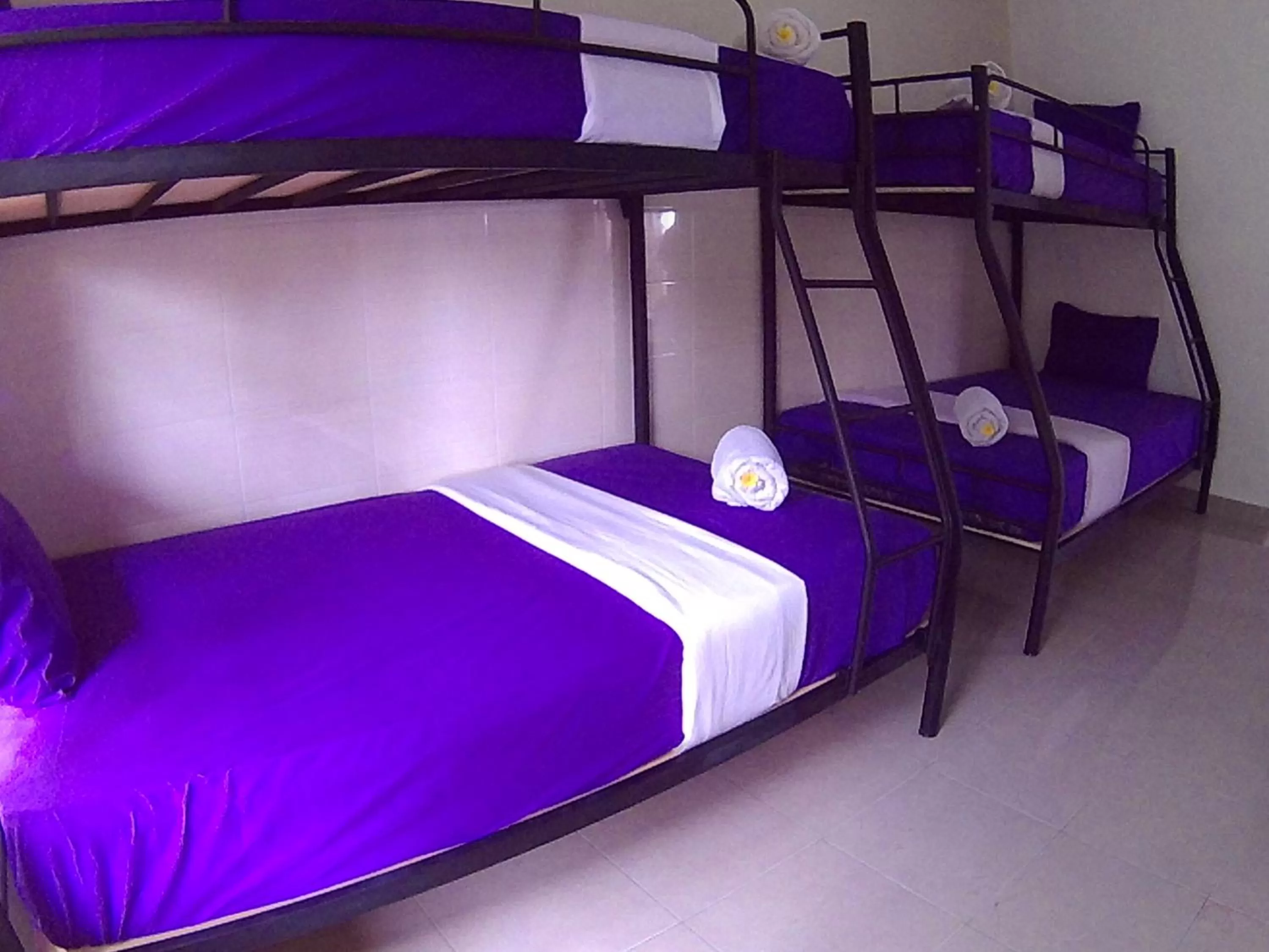 Photo of the whole room, Bed in 24/7 Bed & Breakfast